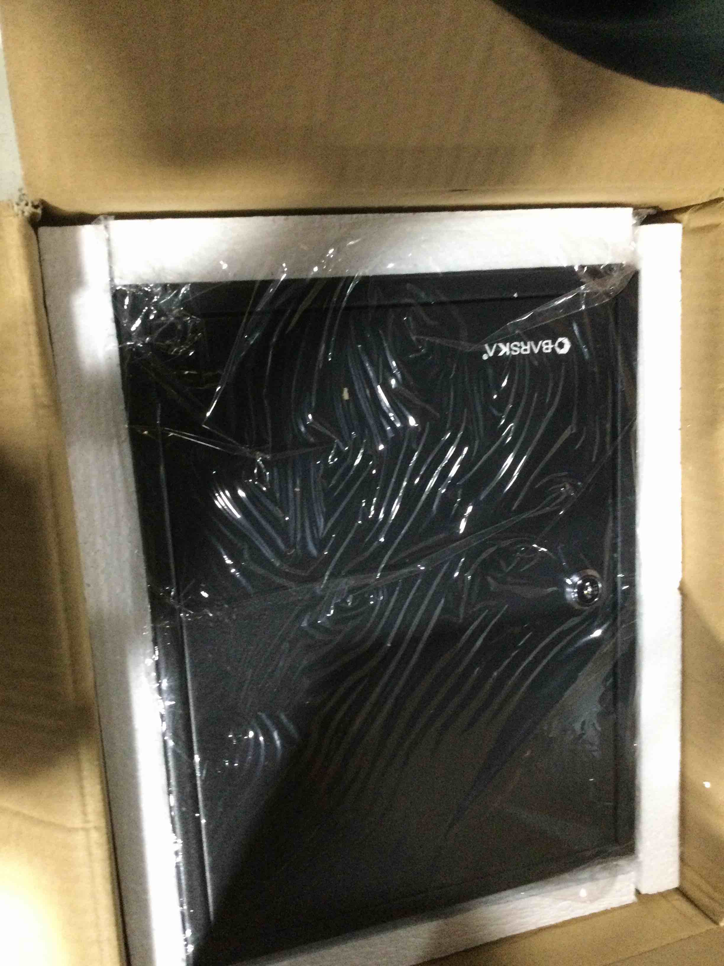 https://s3.amazonaws.com/lotting-images-prod/bidfta/TEA1710676_1738173723285.jpeg