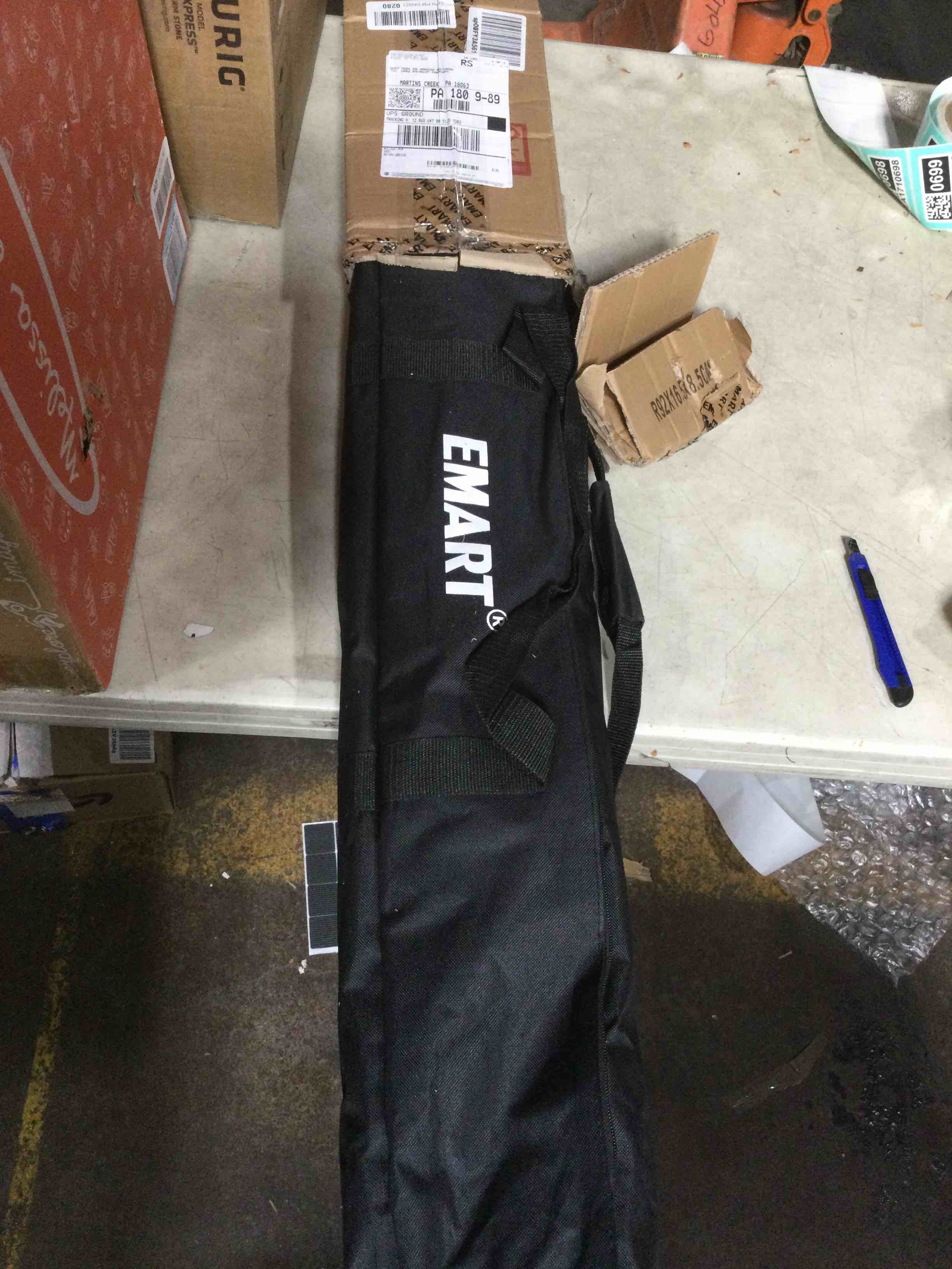 https://s3.amazonaws.com/lotting-images-prod/bidfta/TEA1710678_1738173938586.jpeg