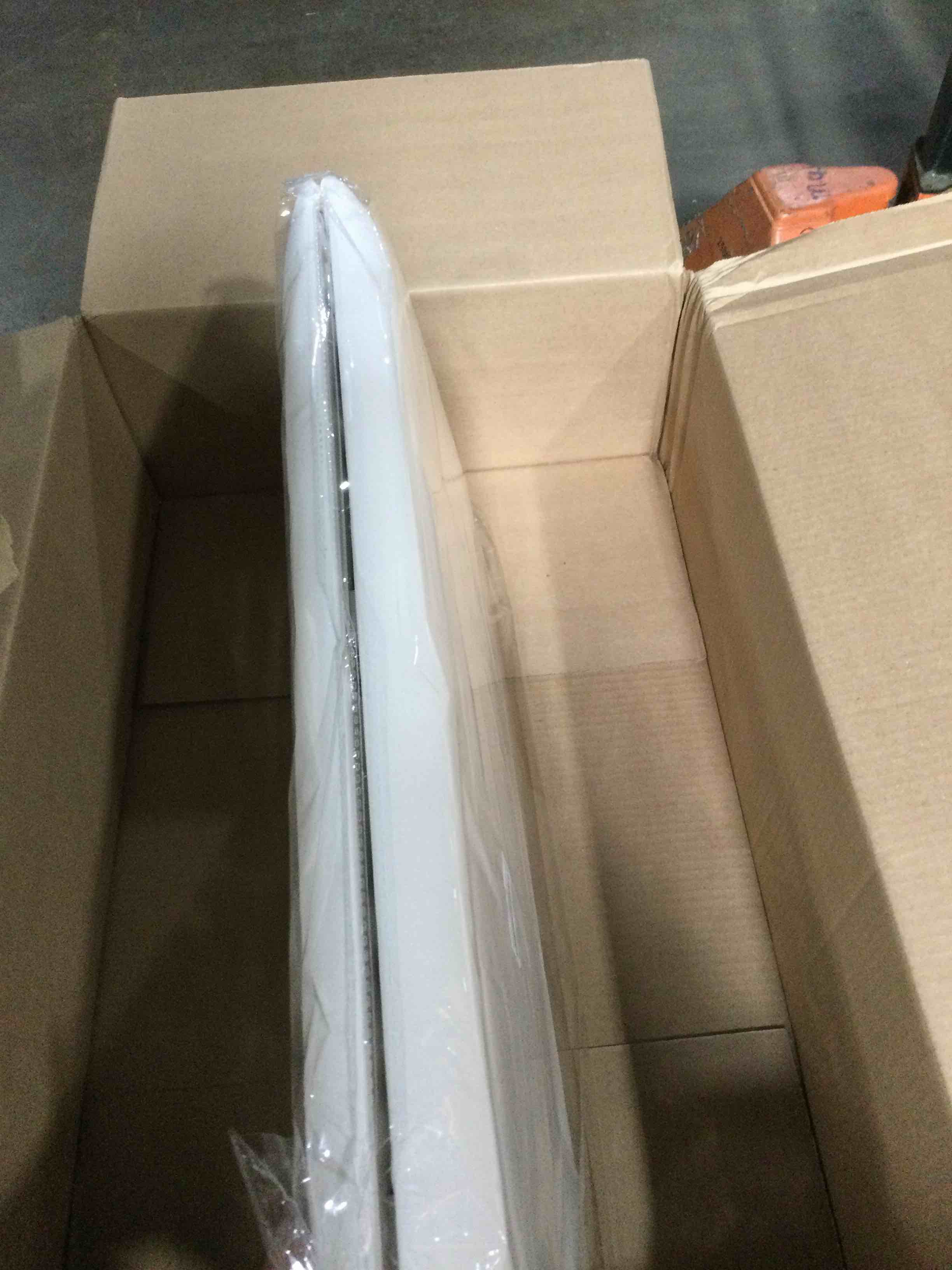 https://s3.amazonaws.com/lotting-images-prod/bidfta/TEA1710682_1738174407593.jpeg