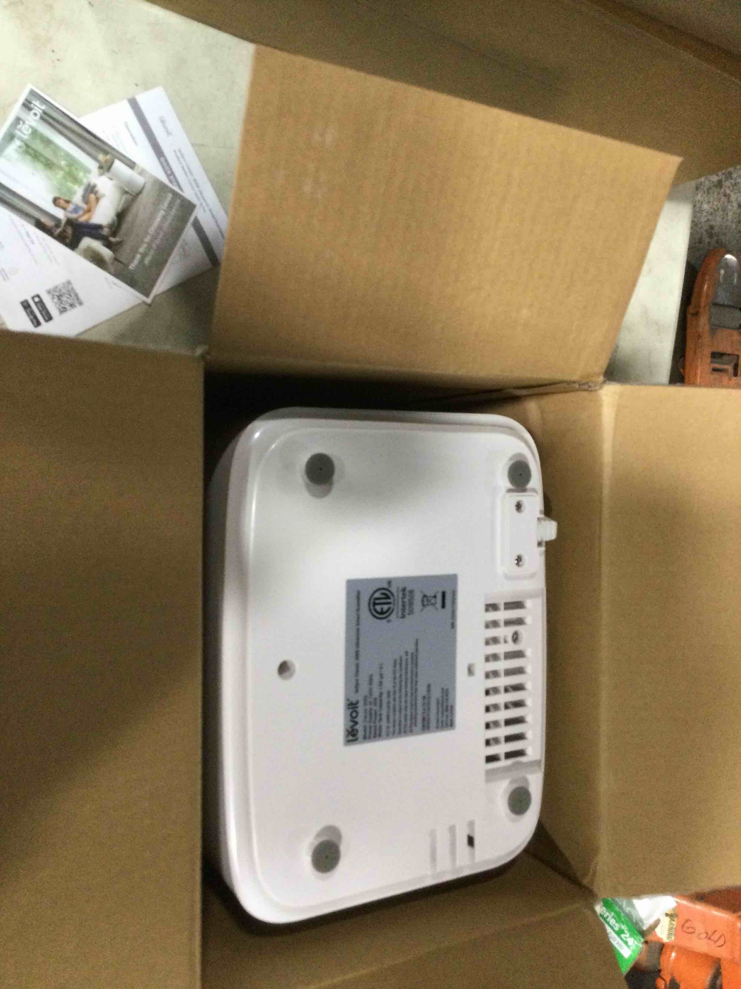 https://s3.amazonaws.com/lotting-images-prod/bidfta/TEA1710683_1738174288528.jpeg