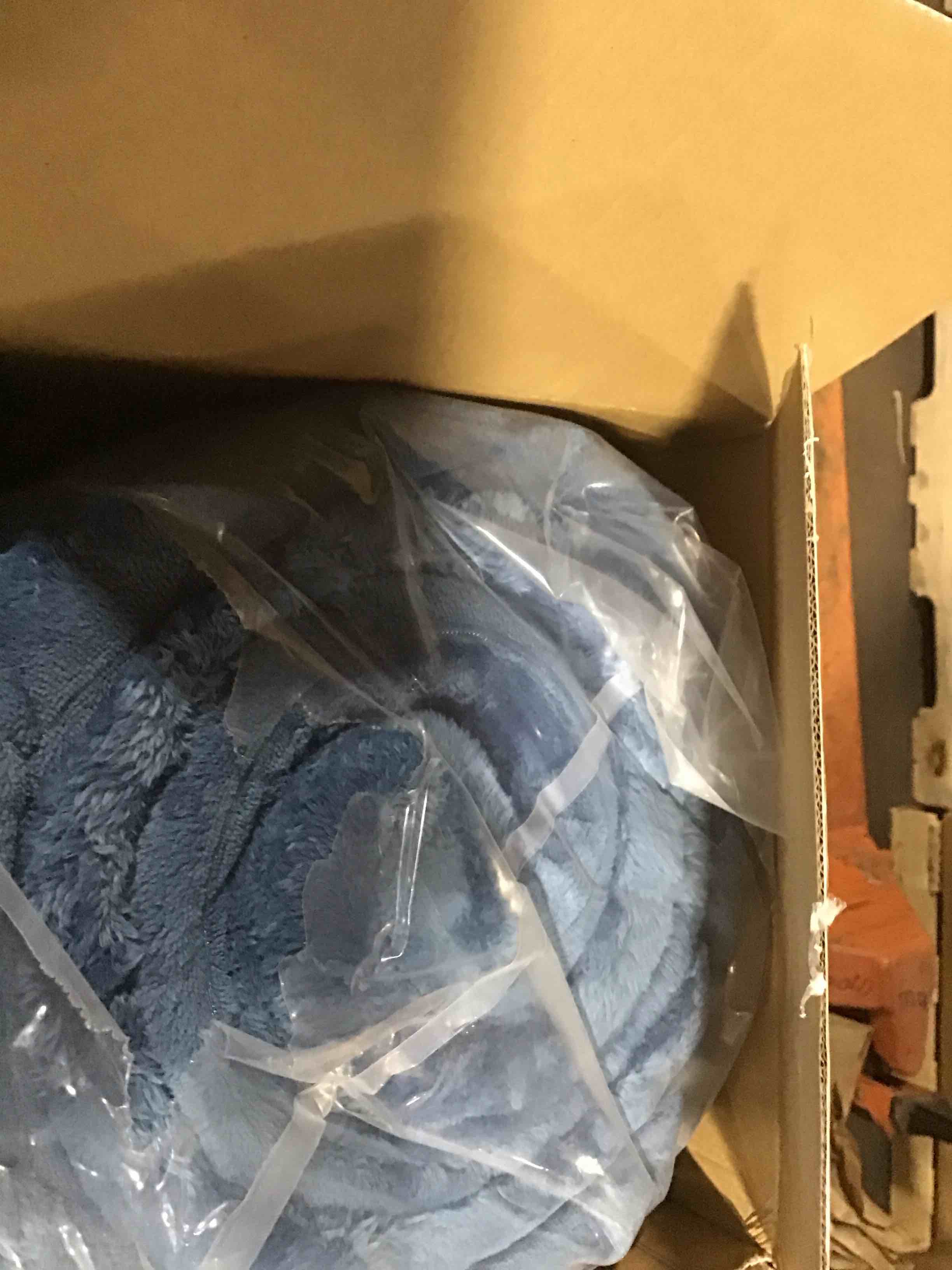 https://s3.amazonaws.com/lotting-images-prod/bidfta/TEA1710773_1738242038564.jpeg