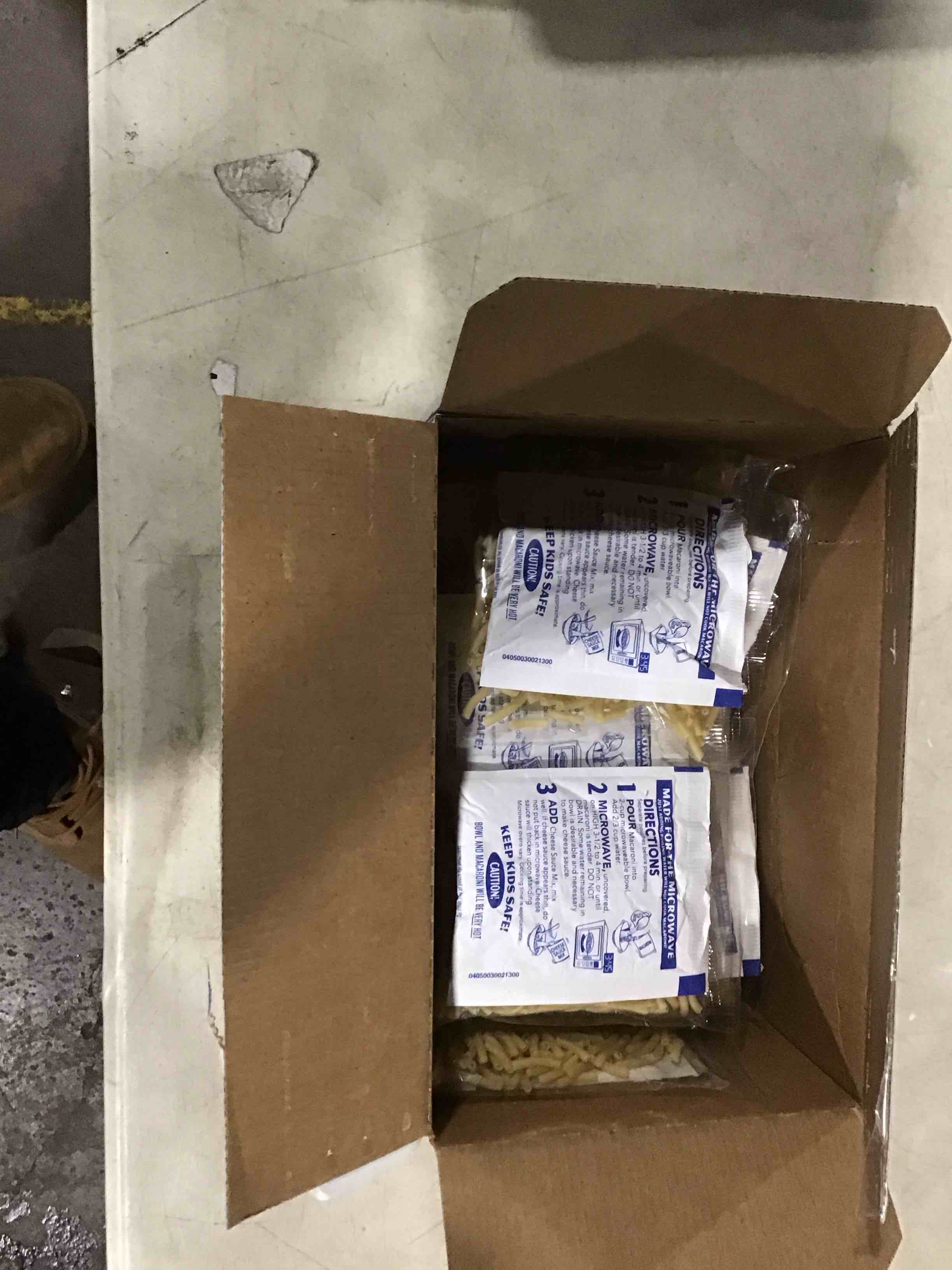 https://s3.amazonaws.com/lotting-images-prod/bidfta/TEA1710813_1738246829545.jpeg