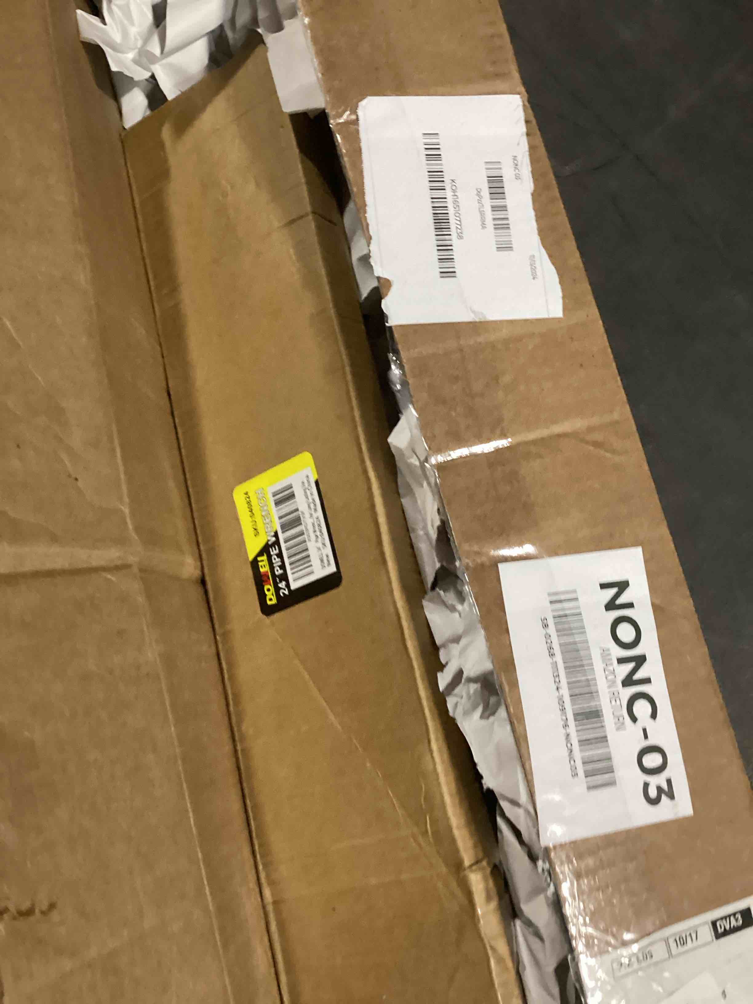 https://s3.amazonaws.com/lotting-images-prod/bidfta/TEA1712559_1733507729863.jpeg