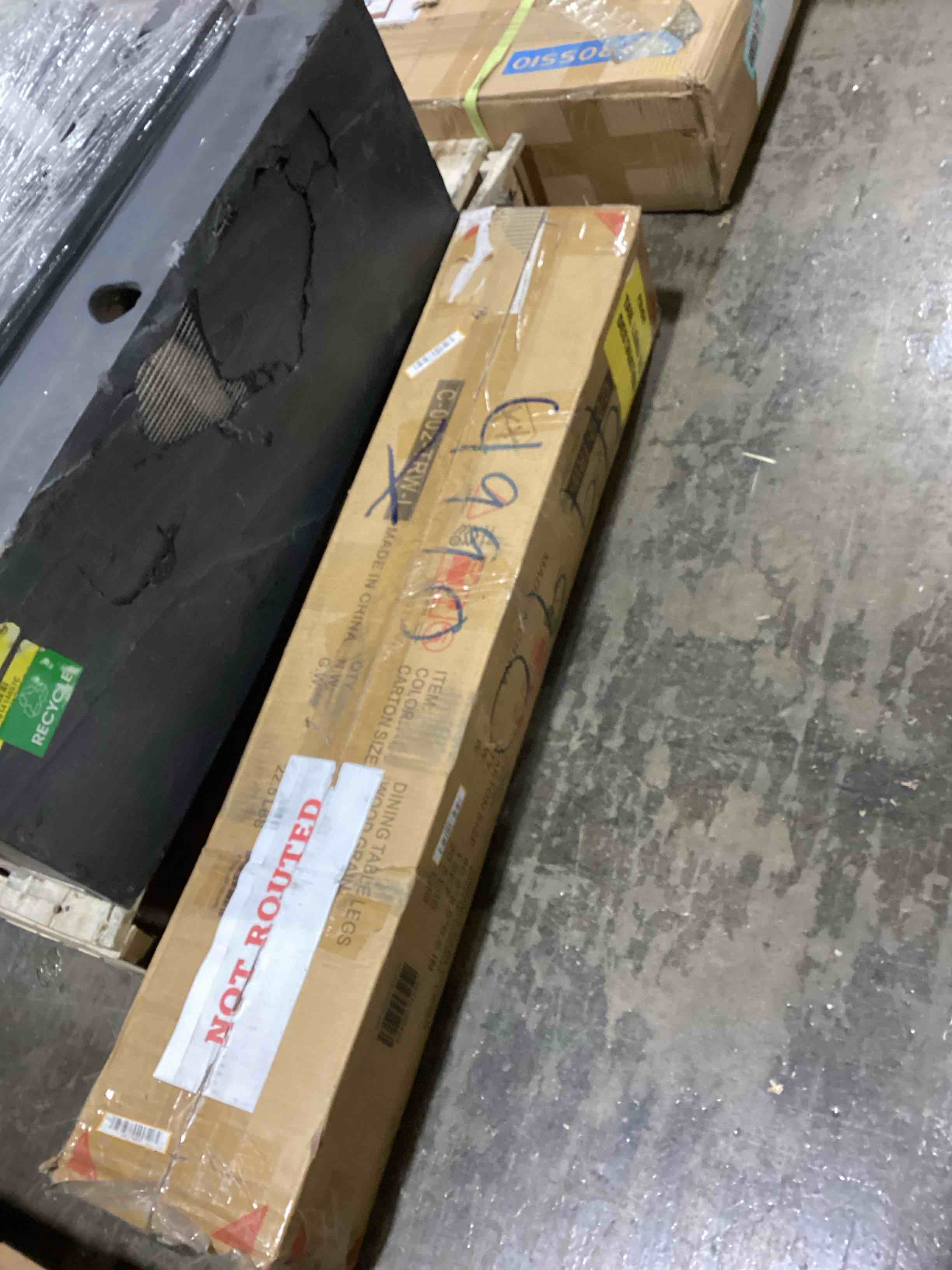https://s3.amazonaws.com/lotting-images-prod/bidfta/TEA1714017_1733499078046.jpeg