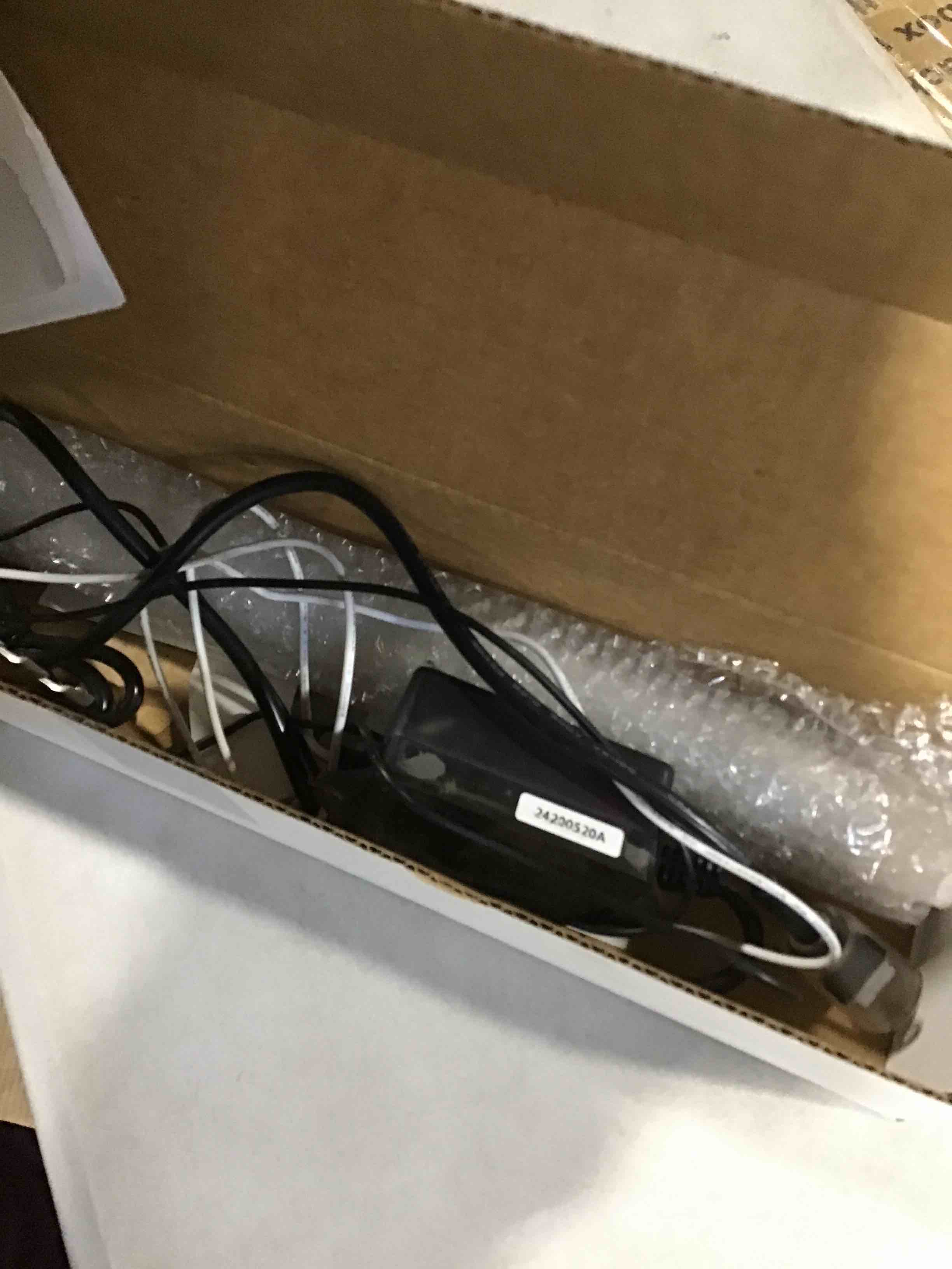 https://s3.amazonaws.com/lotting-images-prod/bidfta/TEA1715099_1736788201381.jpeg
