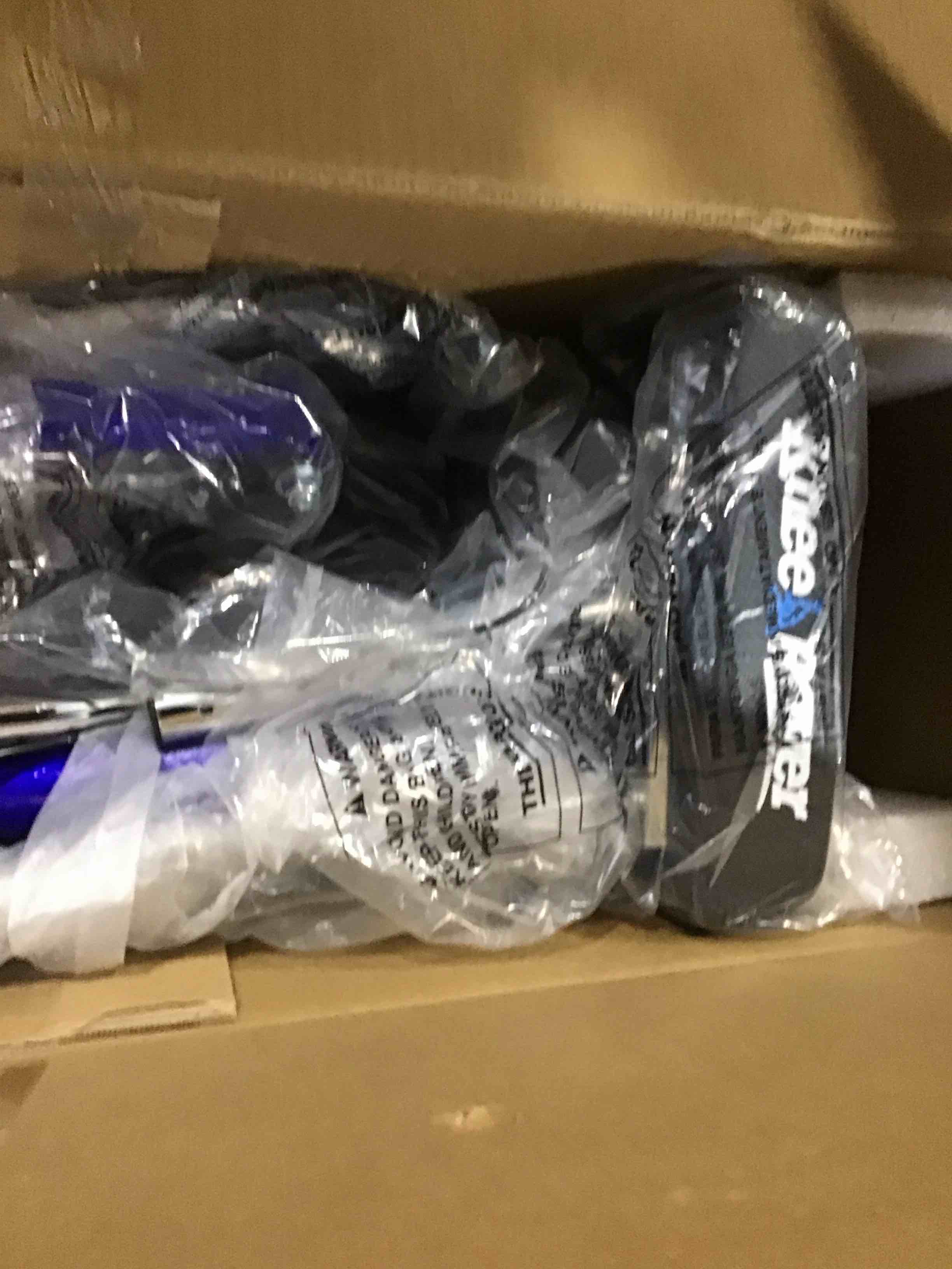 https://s3.amazonaws.com/lotting-images-prod/bidfta/TEA1715292_1736869912830.jpeg