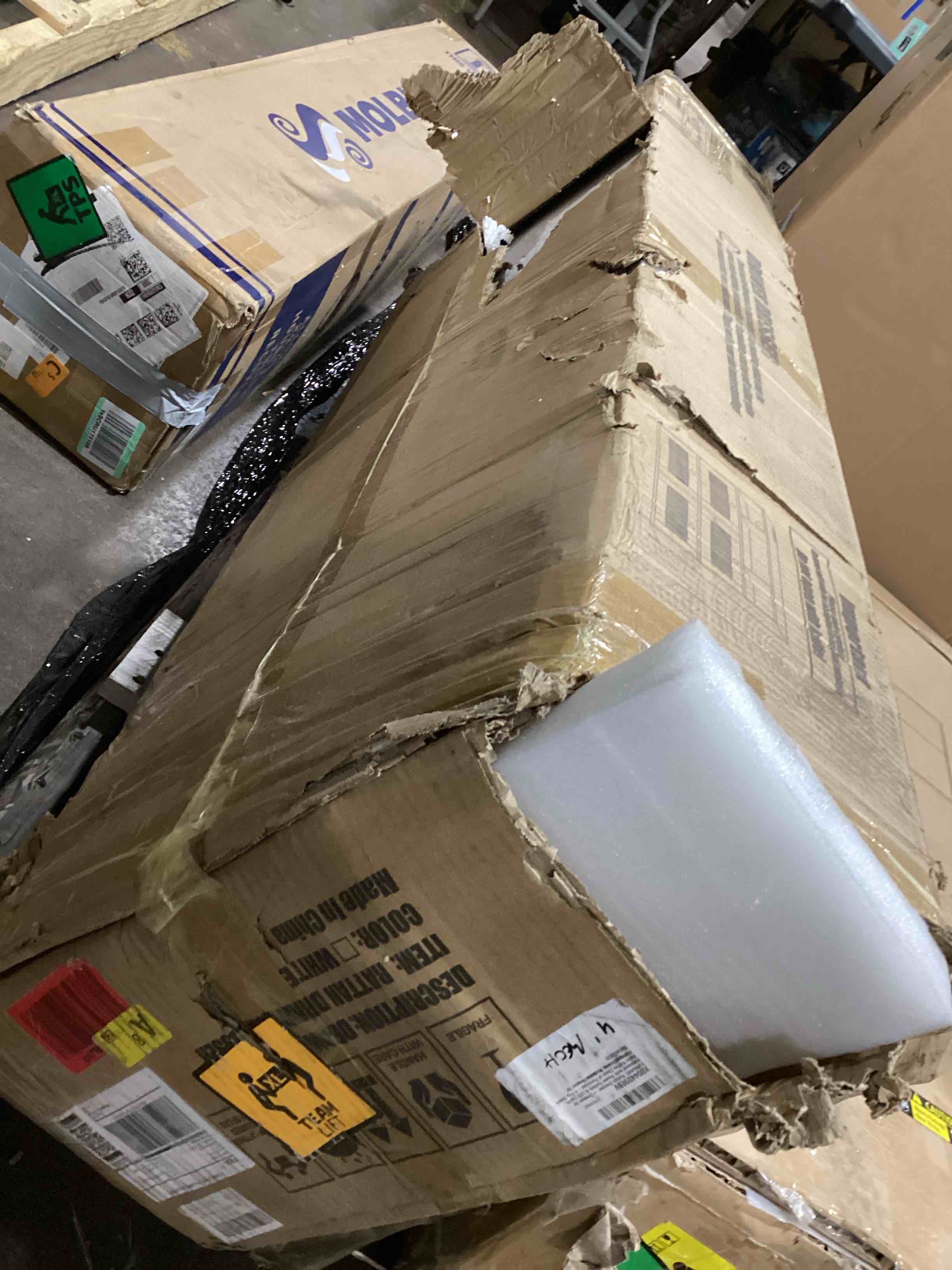 Eurgant Rattan Dresser