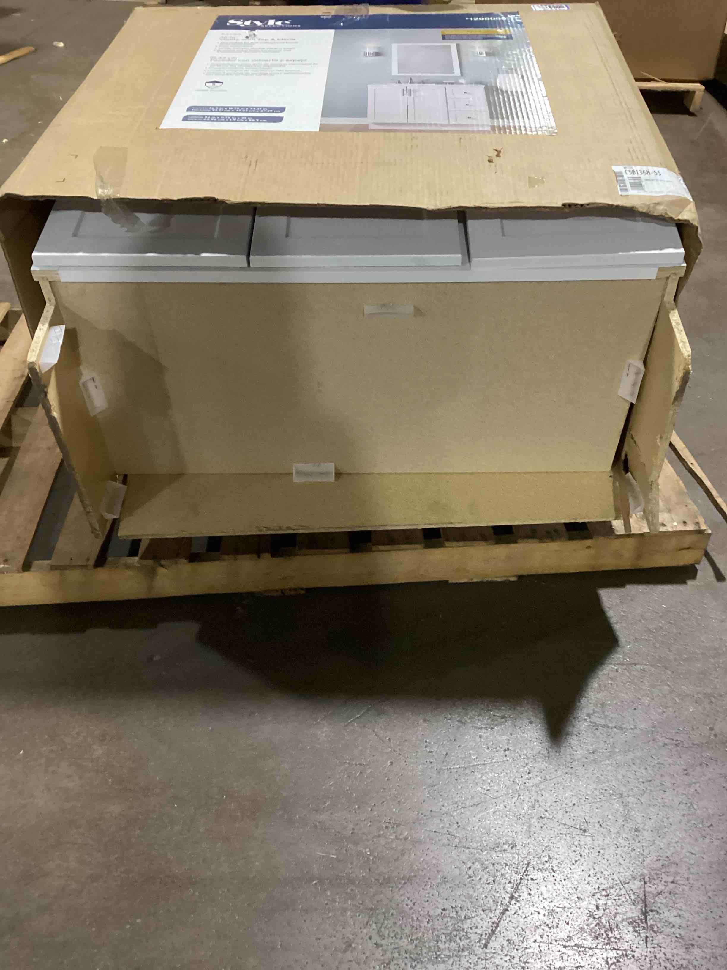 https://s3.amazonaws.com/lotting-images-prod/bidfta/TEA1719032_1735060252740.jpeg