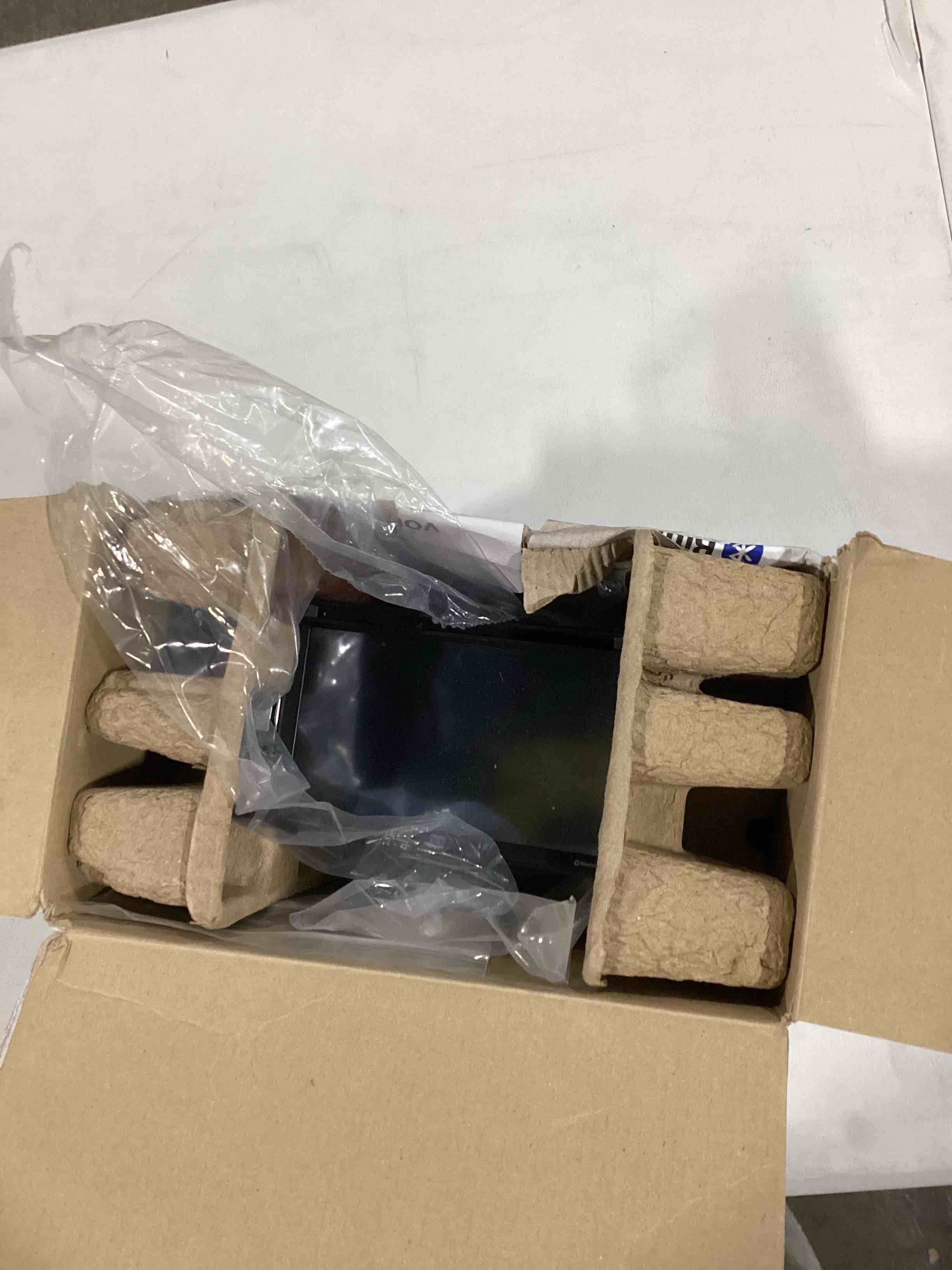 https://s3.amazonaws.com/lotting-images-prod/bidfta/TEA1719560_1736357142570.jpeg