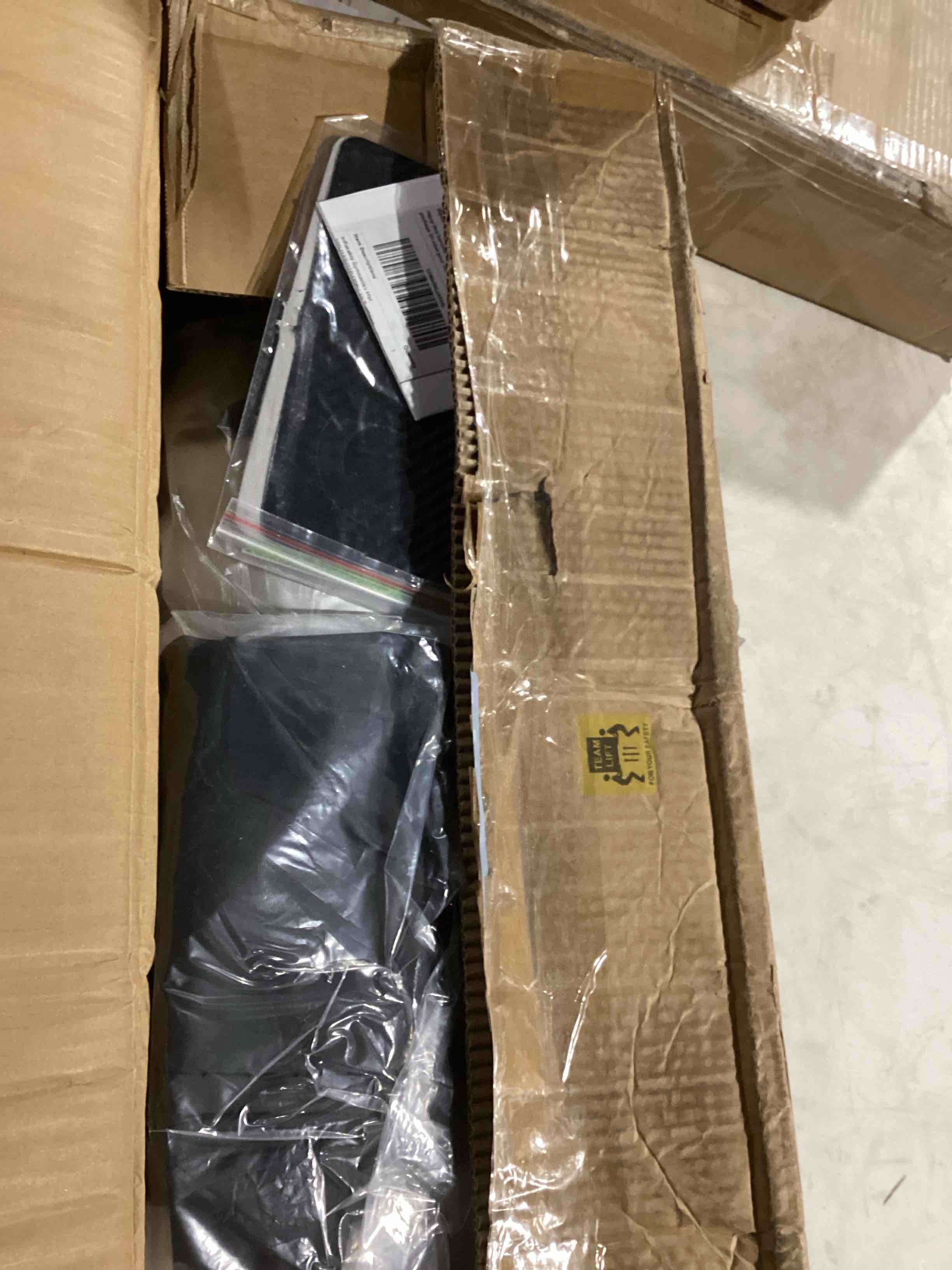 https://s3.amazonaws.com/lotting-images-prod/bidfta/TEA1719894_1736788439511.jpeg