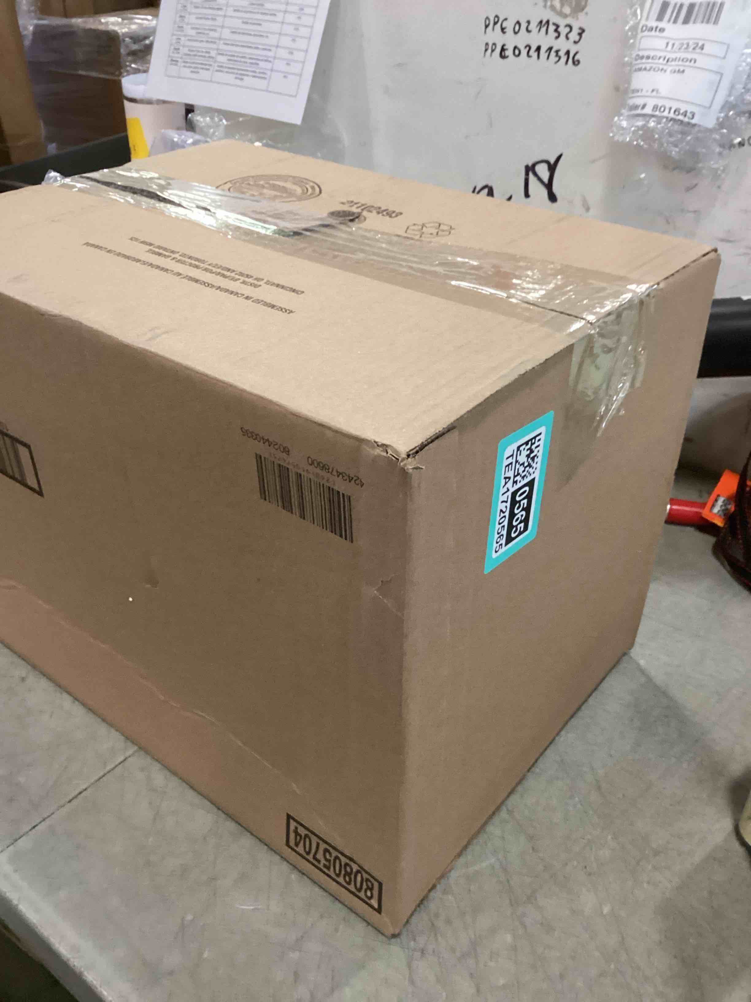 https://s3.amazonaws.com/lotting-images-prod/bidfta/TEA1720565_1732636229485.jpeg