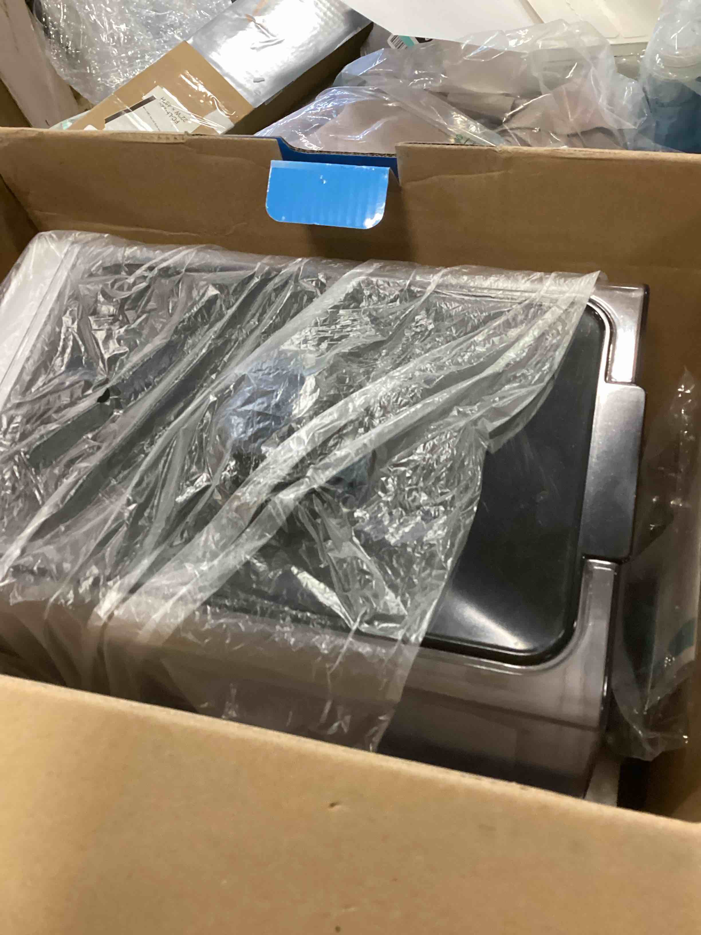 https://s3.amazonaws.com/lotting-images-prod/bidfta/TEA1720701_1732654151024.jpeg