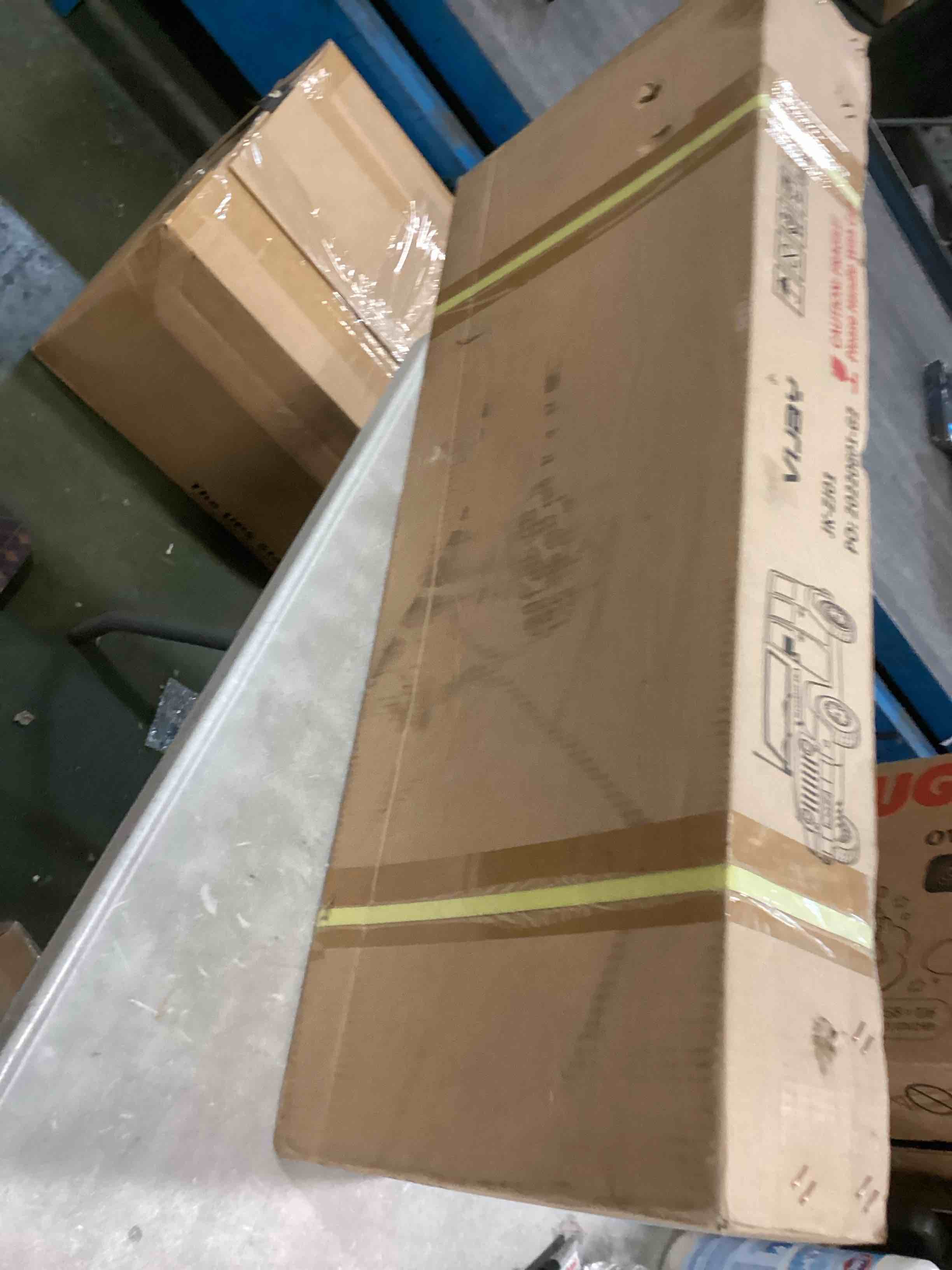 https://s3.amazonaws.com/lotting-images-prod/bidfta/TEA1720875_1732738893440.jpeg