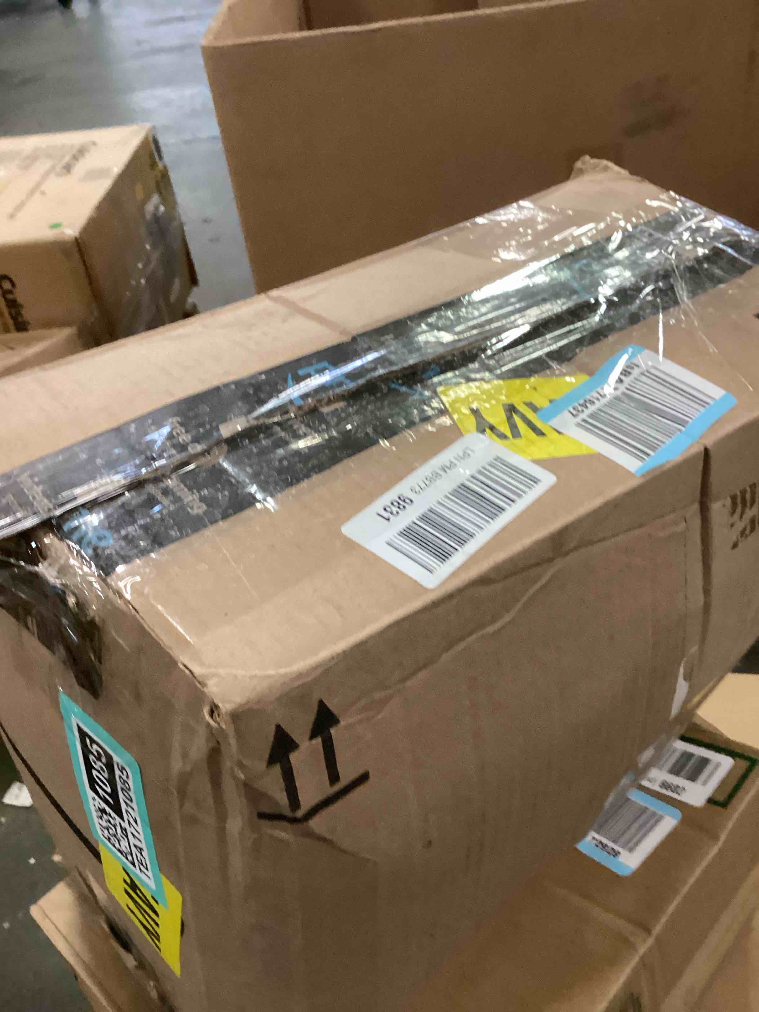 https://s3.amazonaws.com/lotting-images-prod/bidfta/TEA1721085_1732909636183.jpeg