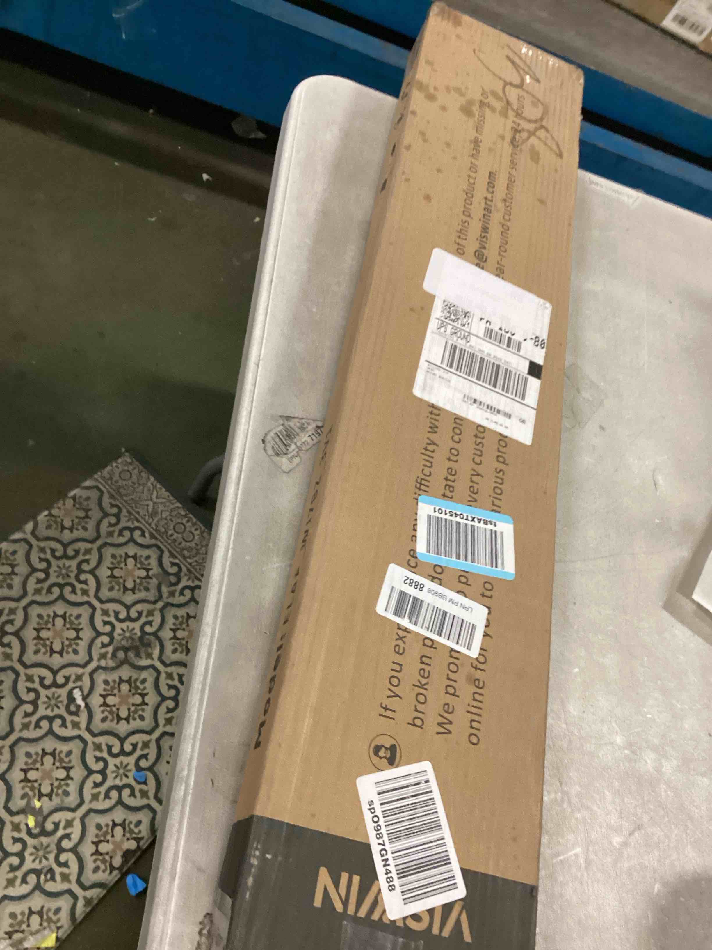 https://s3.amazonaws.com/lotting-images-prod/bidfta/TEA1721626_1733327545399.jpeg