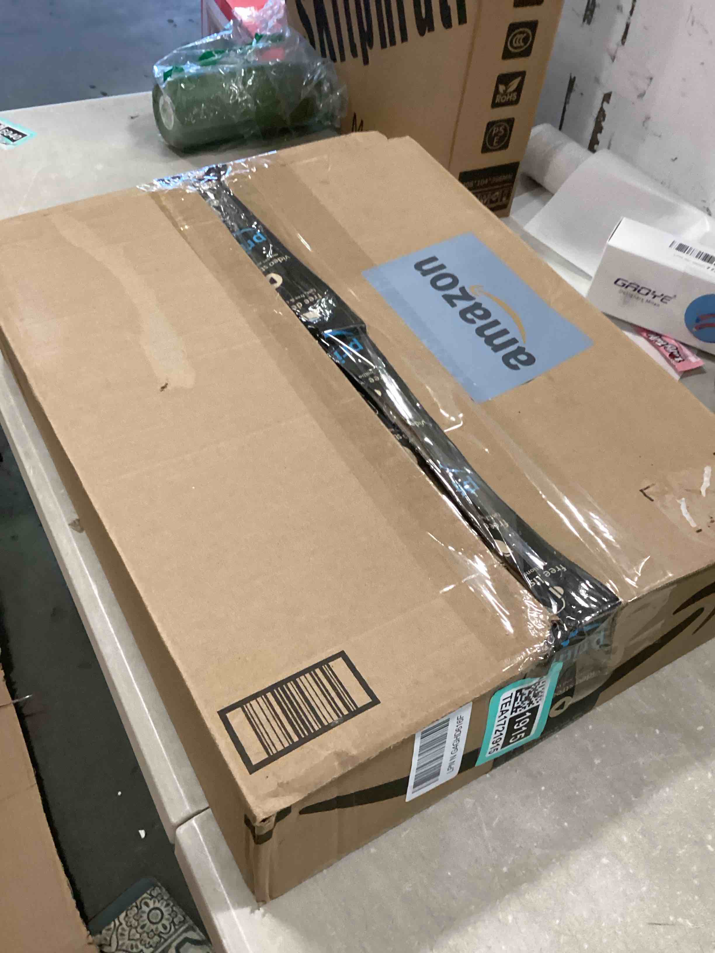 https://s3.amazonaws.com/lotting-images-prod/bidfta/TEA1721915_1733427971665.jpeg
