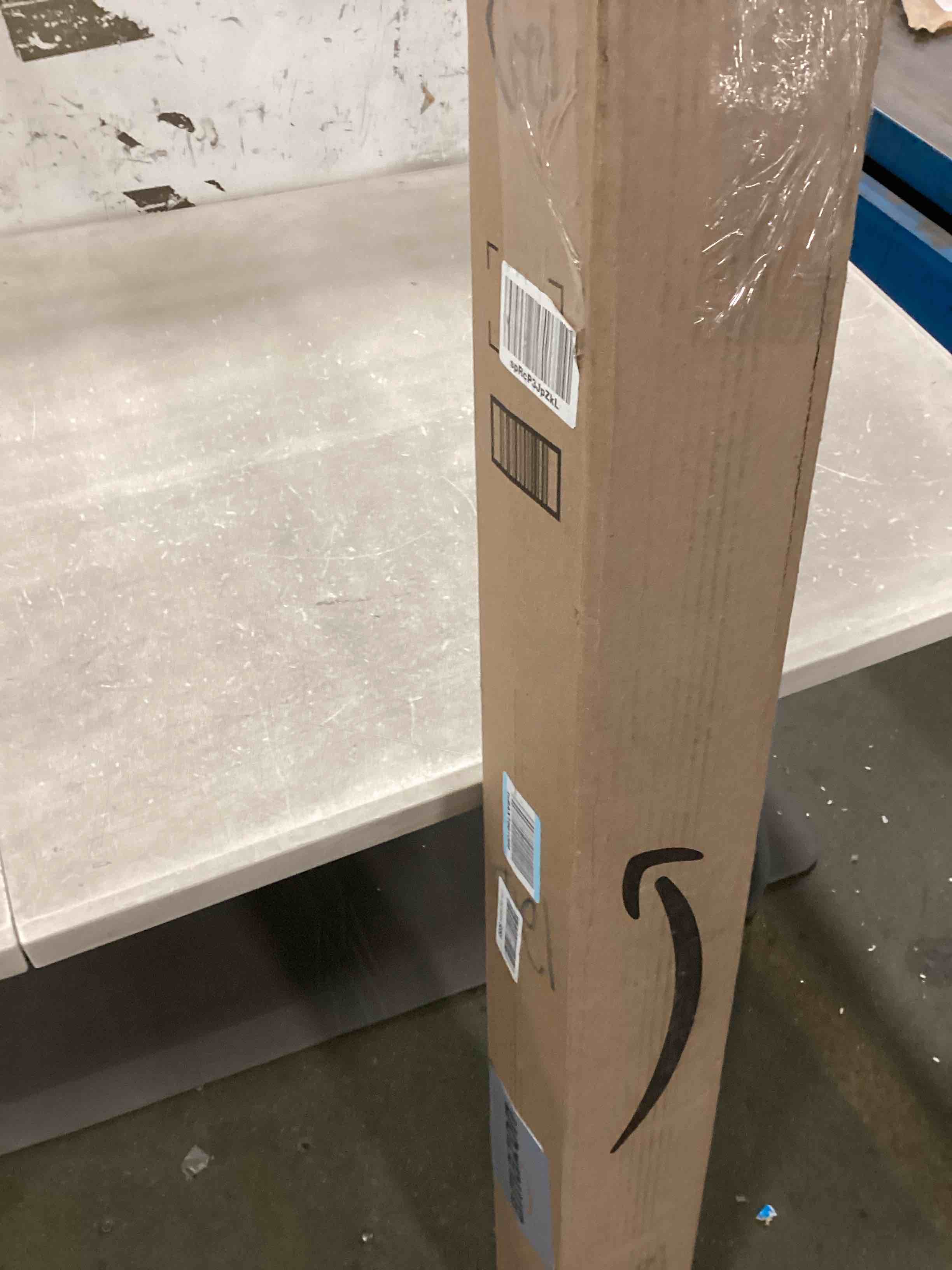 https://s3.amazonaws.com/lotting-images-prod/bidfta/TEA1722925_1734617177680.jpeg