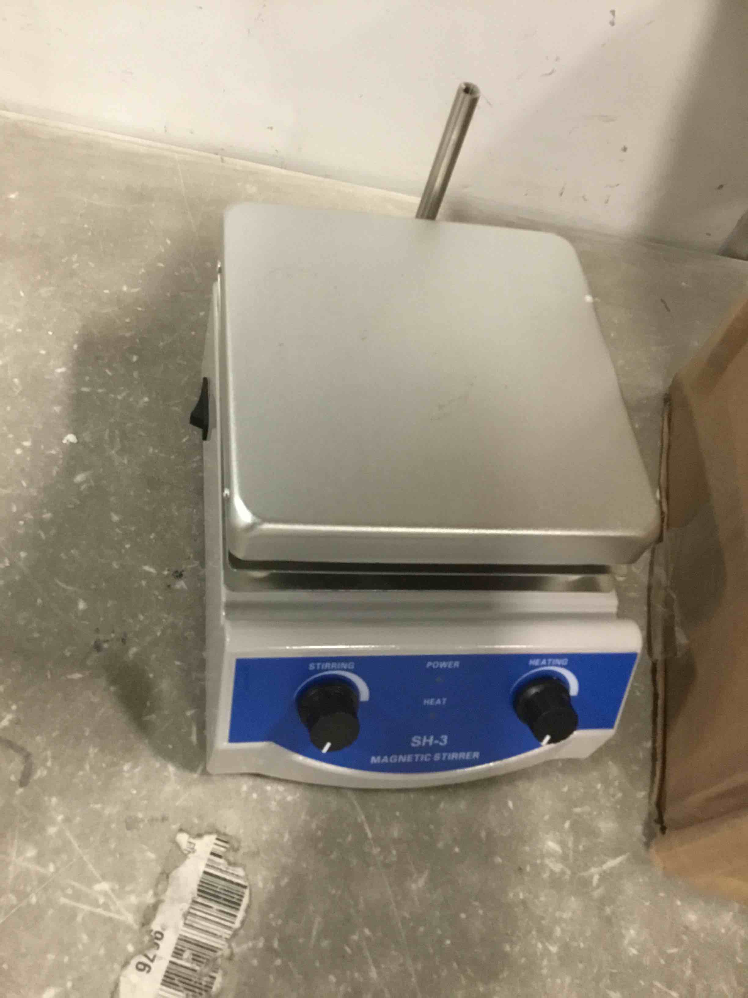 https://s3.amazonaws.com/lotting-images-prod/bidfta/TEA1727162_1733141566619.jpeg