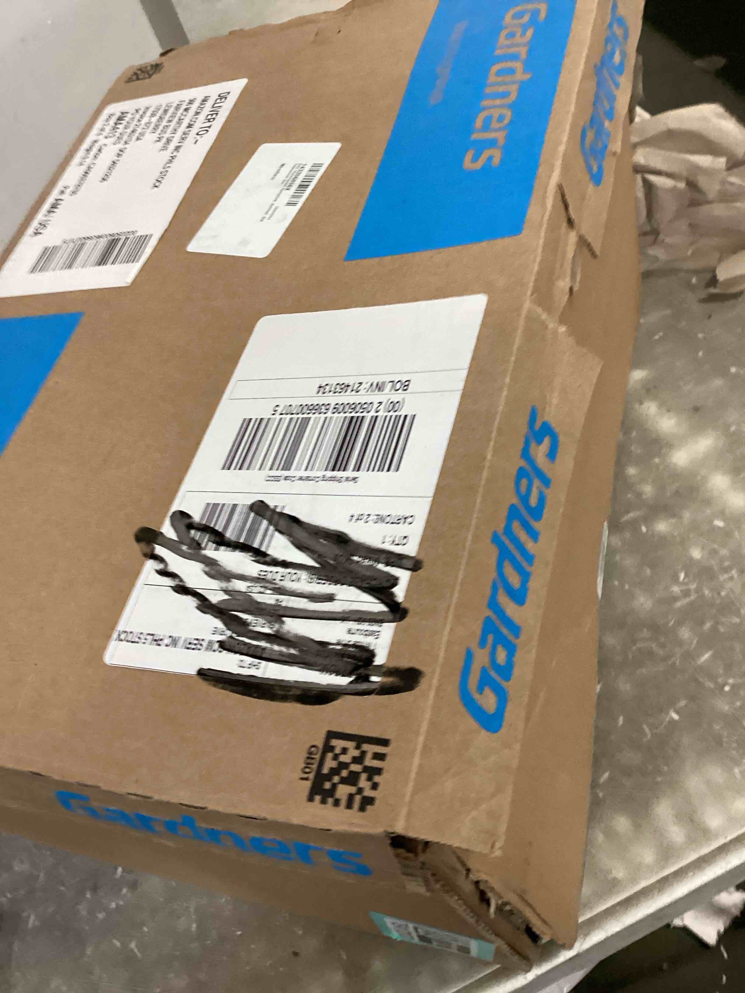 https://s3.amazonaws.com/lotting-images-prod/bidfta/TEA1727332_1733167070863.jpeg