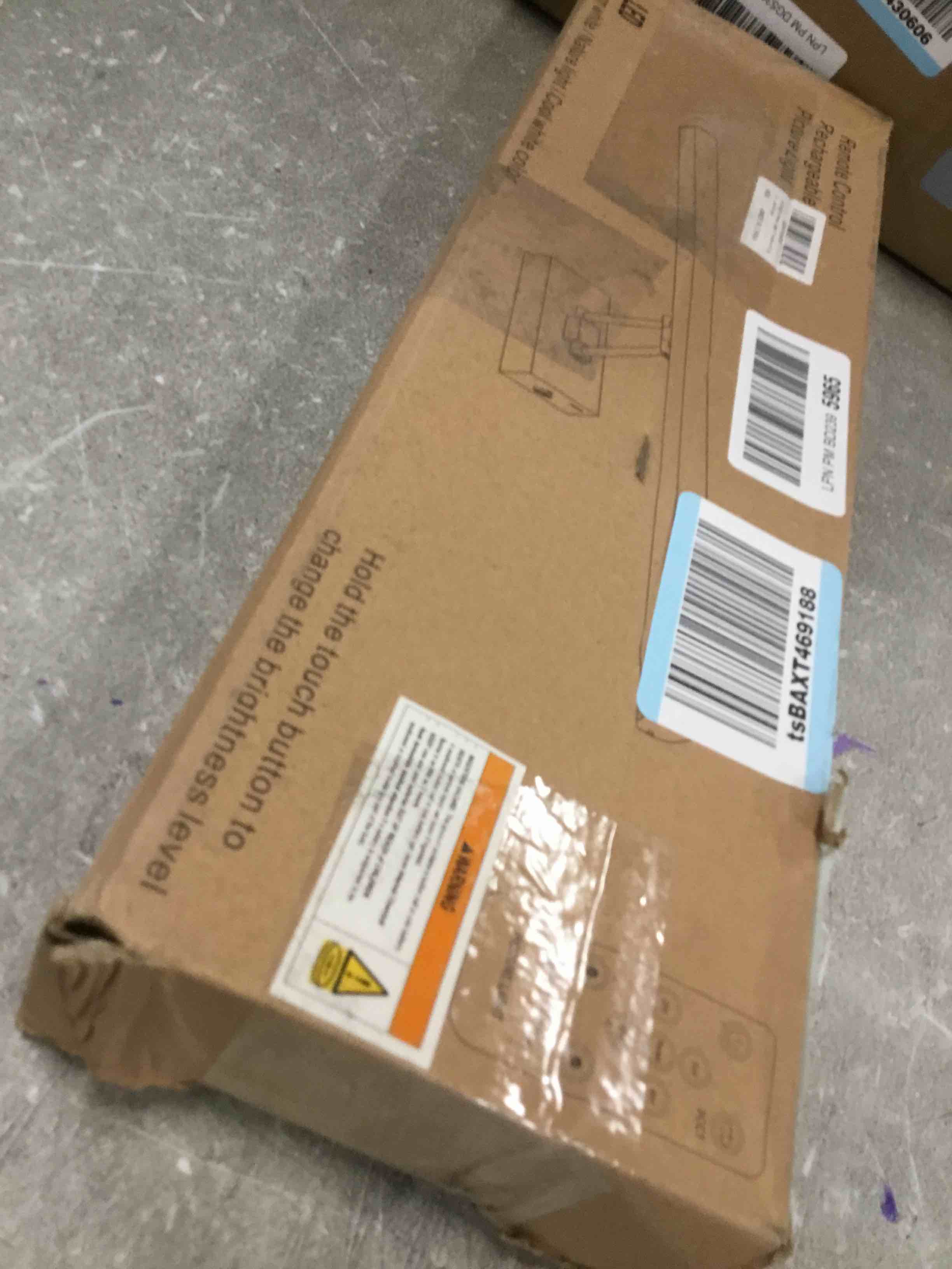 https://s3.amazonaws.com/lotting-images-prod/bidfta/TEA1727777_1733329833266.jpeg