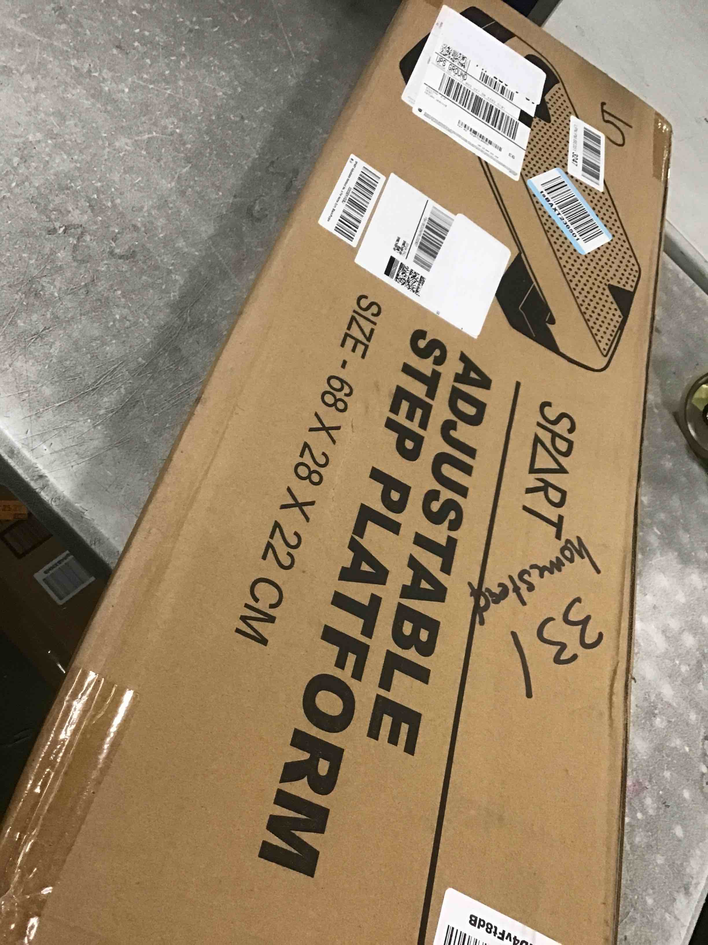 https://s3.amazonaws.com/lotting-images-prod/bidfta/TEA1727994_1734636395425.jpeg