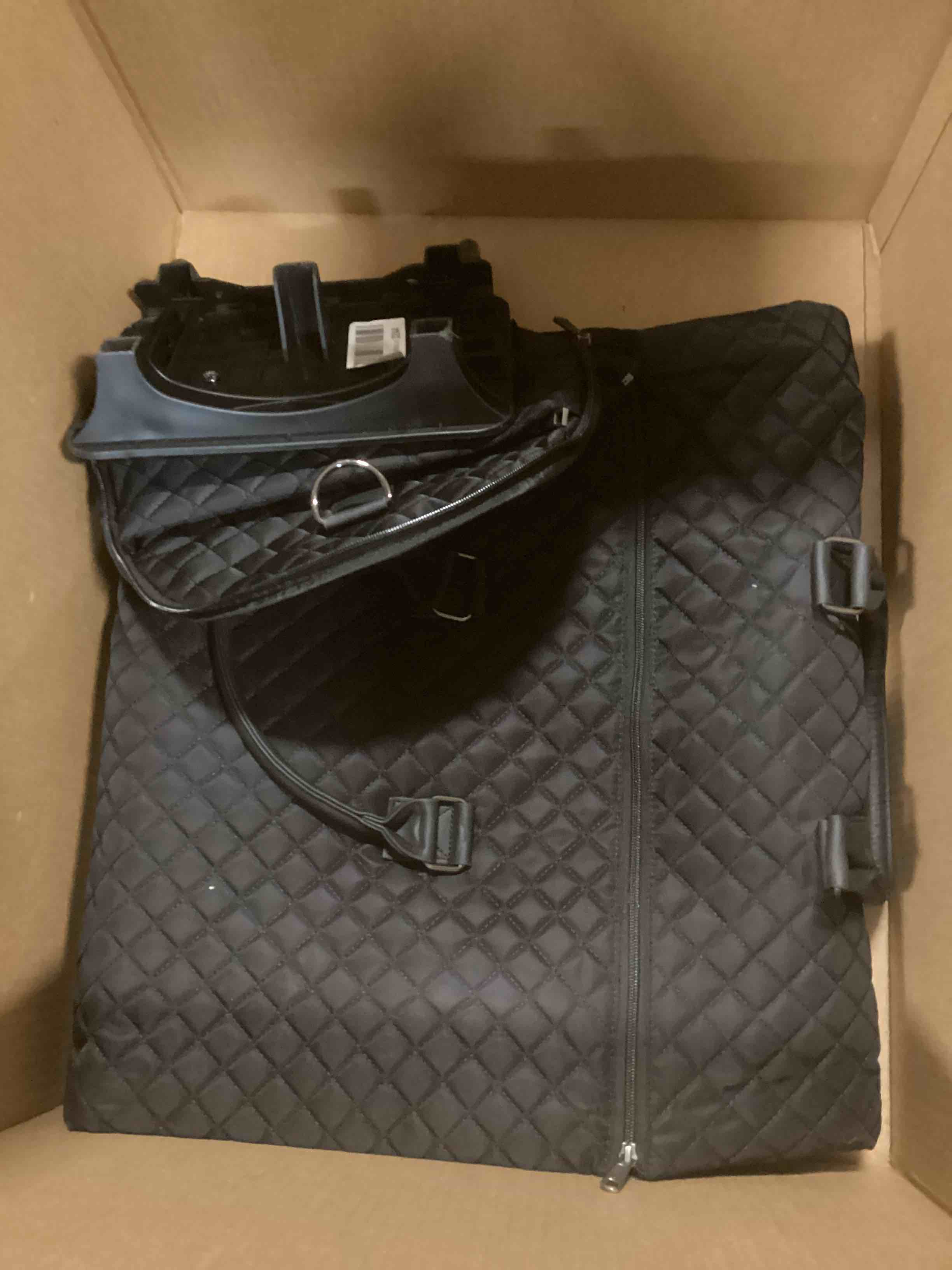 https://s3.amazonaws.com/lotting-images-prod/bidfta/TEA1729339_1732742066645.jpeg