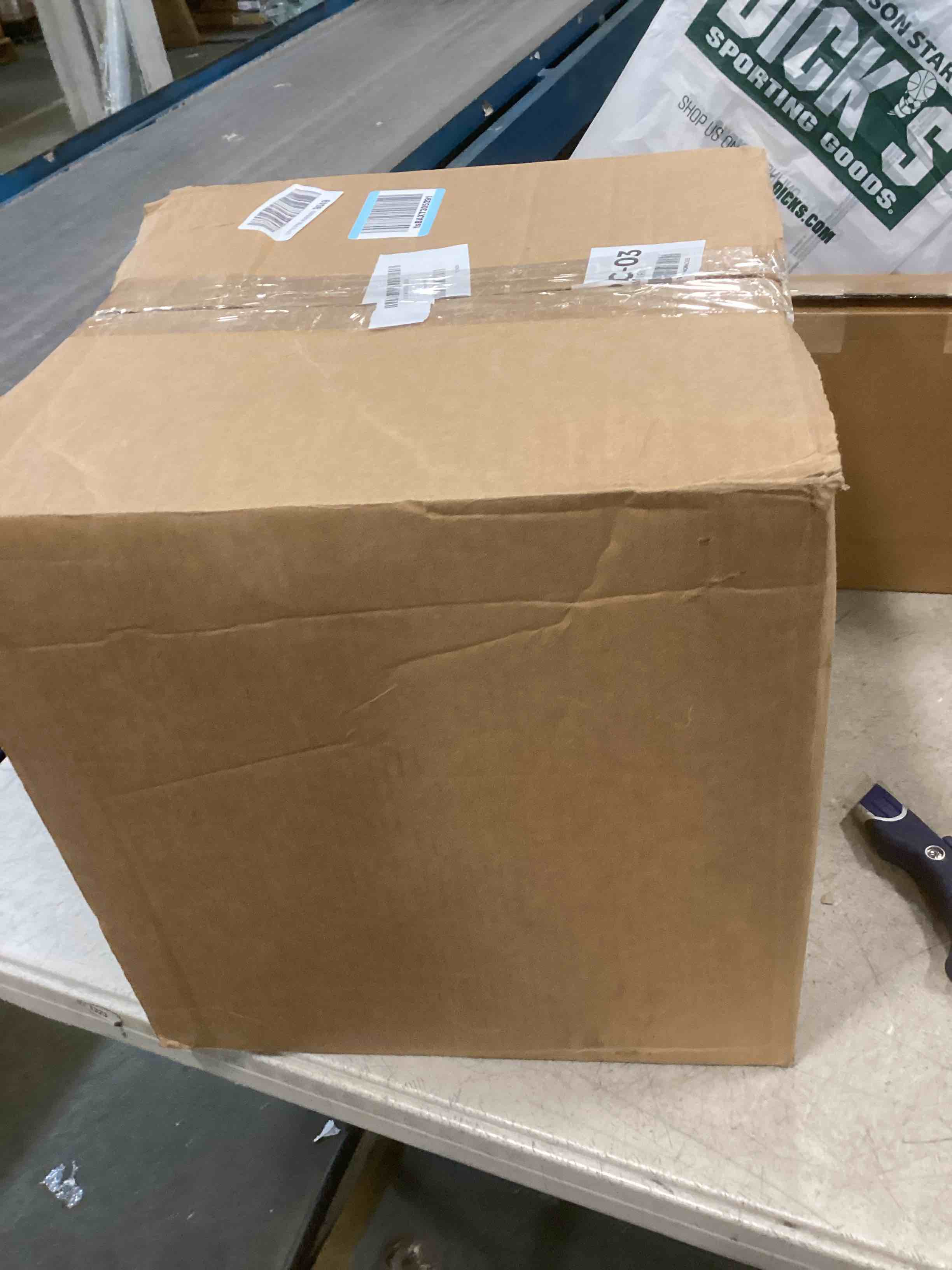 https://s3.amazonaws.com/lotting-images-prod/bidfta/TEA1729489_1732914622551.jpeg