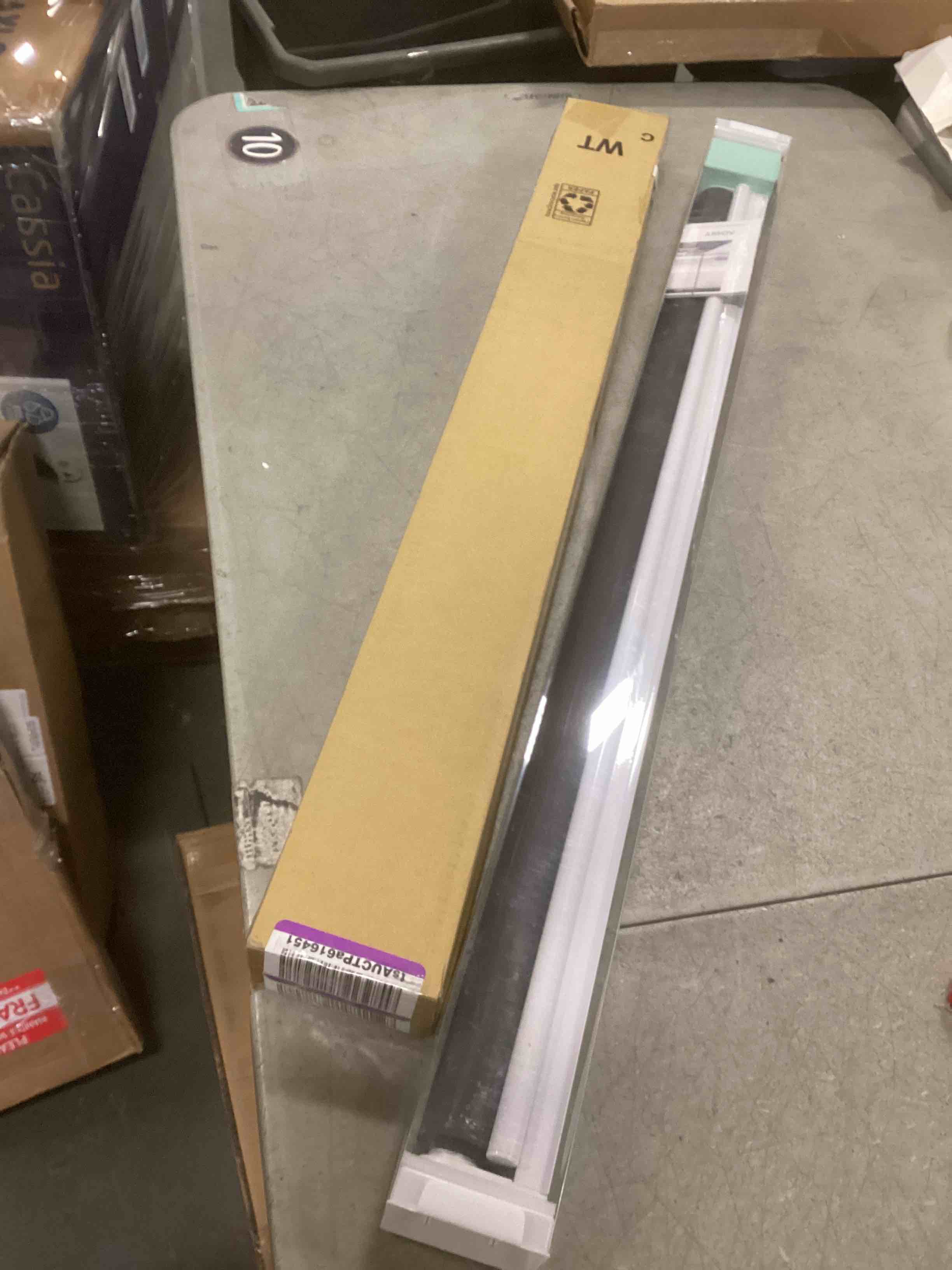 https://s3.amazonaws.com/lotting-images-prod/bidfta/TEA1729506_1733144207713.jpeg
