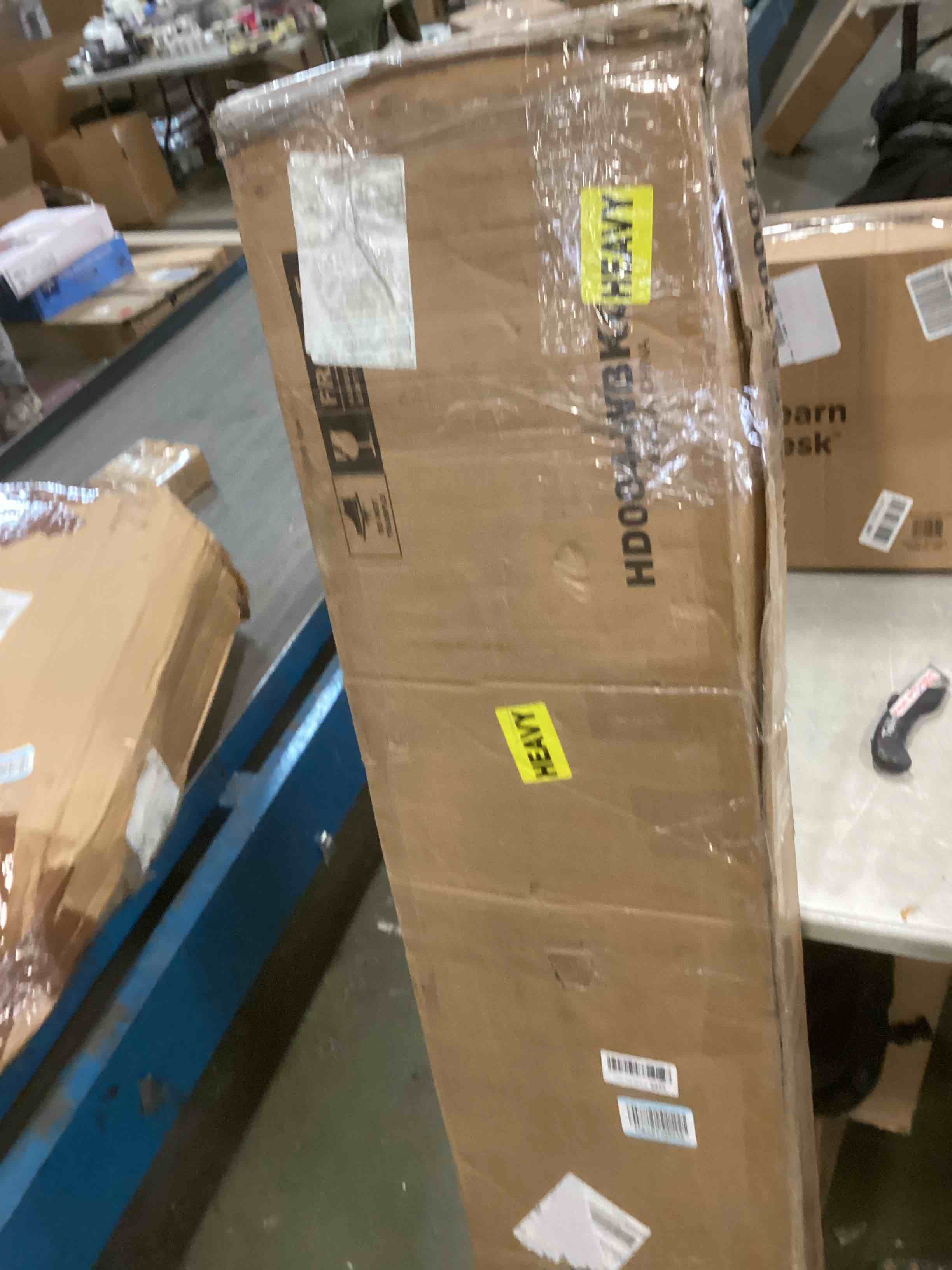 https://s3.amazonaws.com/lotting-images-prod/bidfta/TEA1729773_1733239489933.jpeg