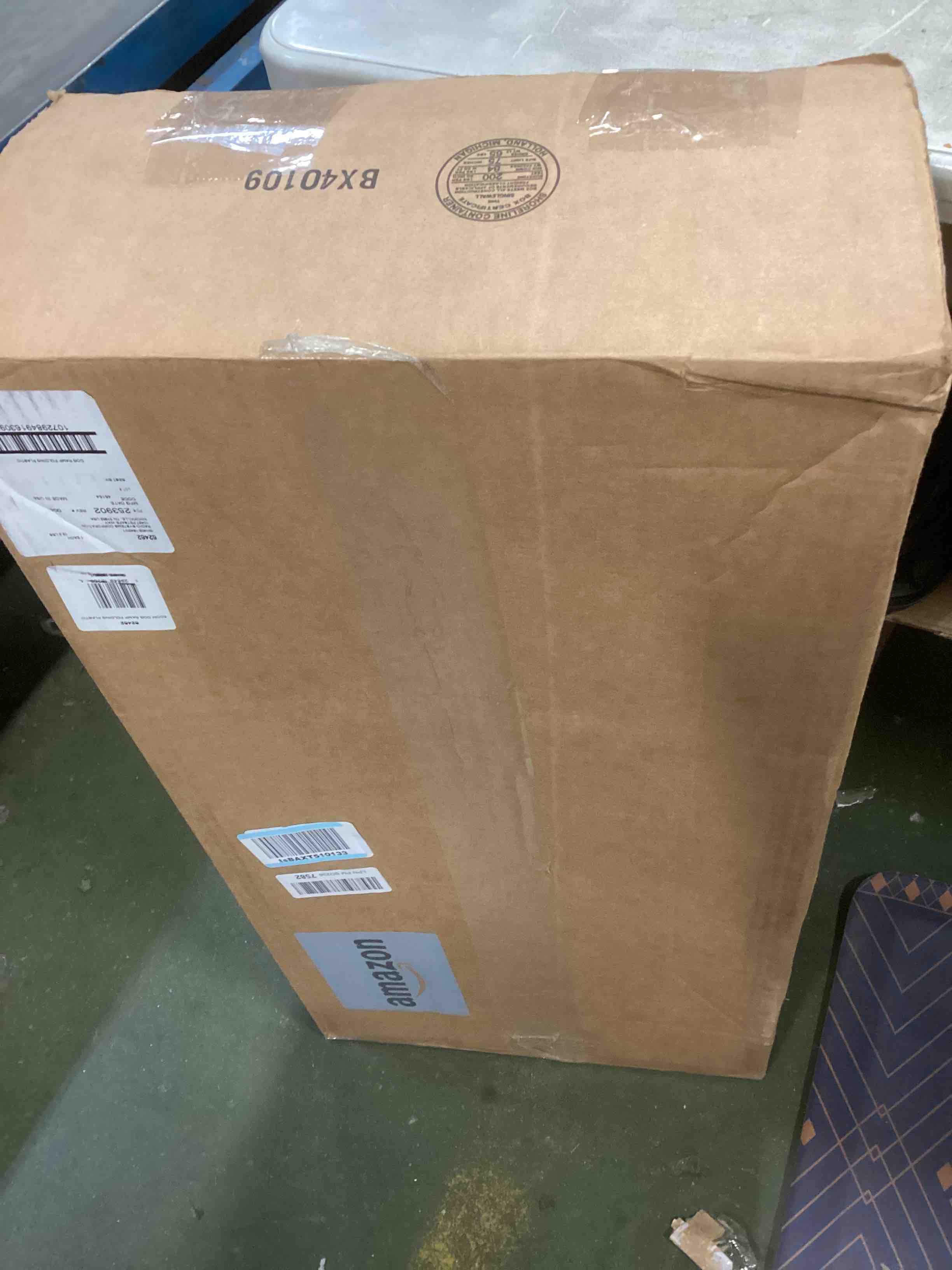 https://s3.amazonaws.com/lotting-images-prod/bidfta/TEA1729775_1733239727193.jpeg