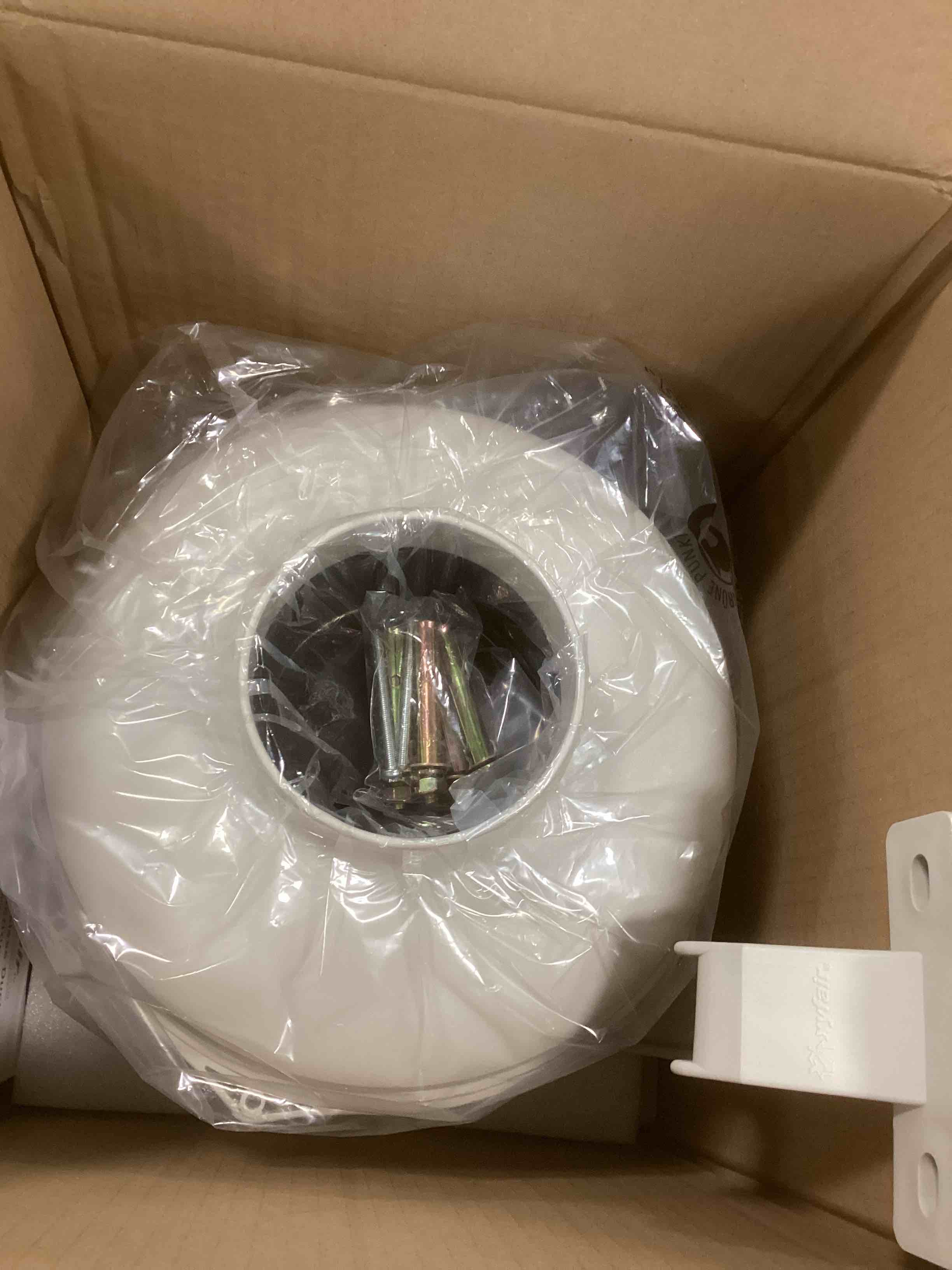 https://s3.amazonaws.com/lotting-images-prod/bidfta/TEA1729937_1733318646585.jpeg
