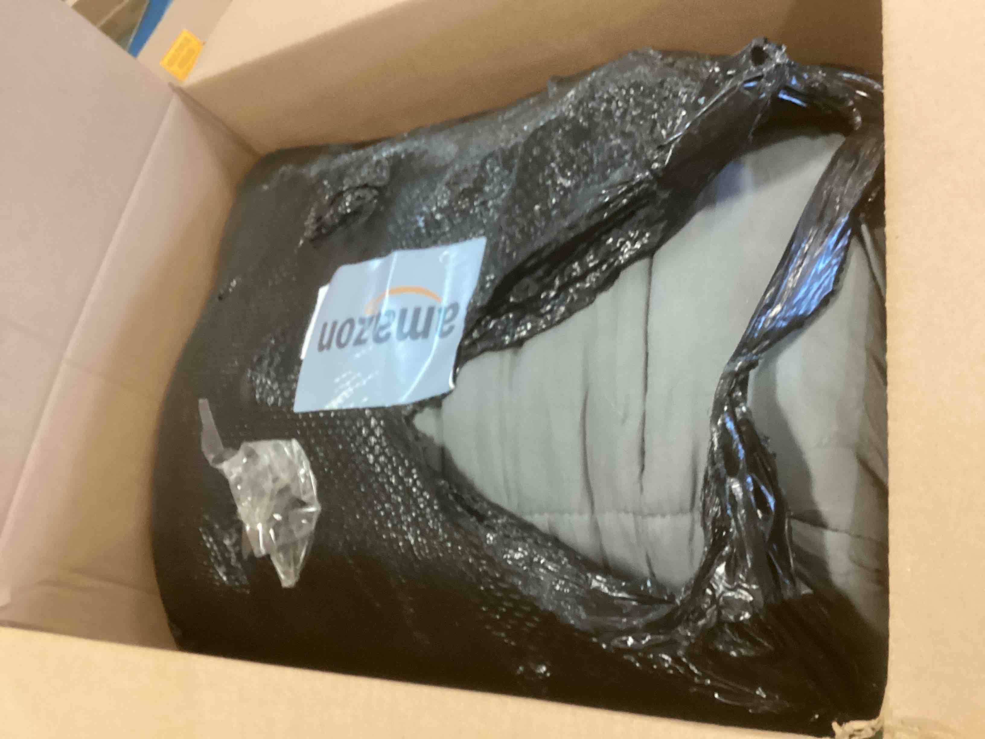 https://s3.amazonaws.com/lotting-images-prod/bidfta/TEA1730123_1733412819863.jpeg