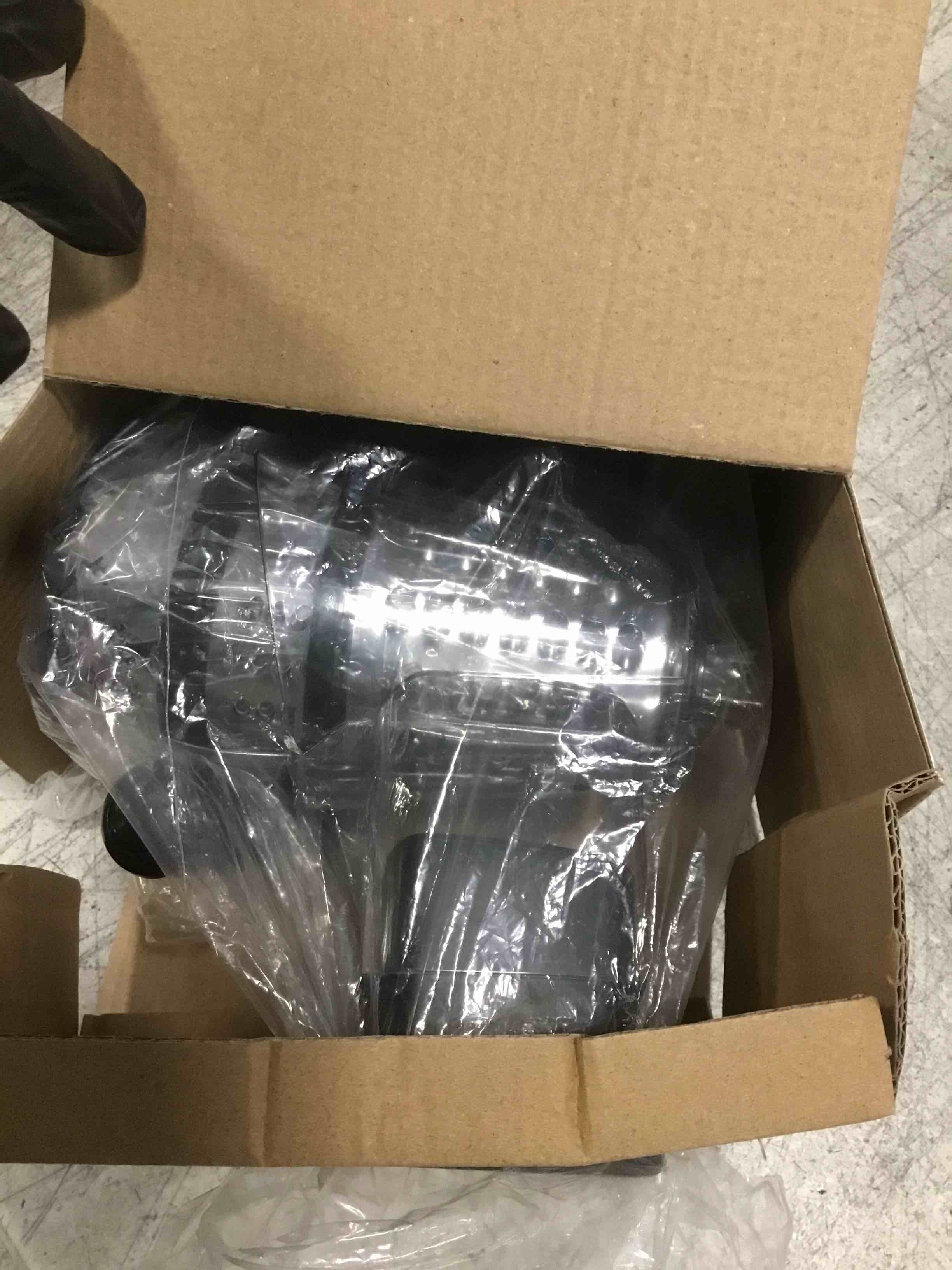 https://s3.amazonaws.com/lotting-images-prod/bidfta/TEA1731569_1734187384127.jpeg