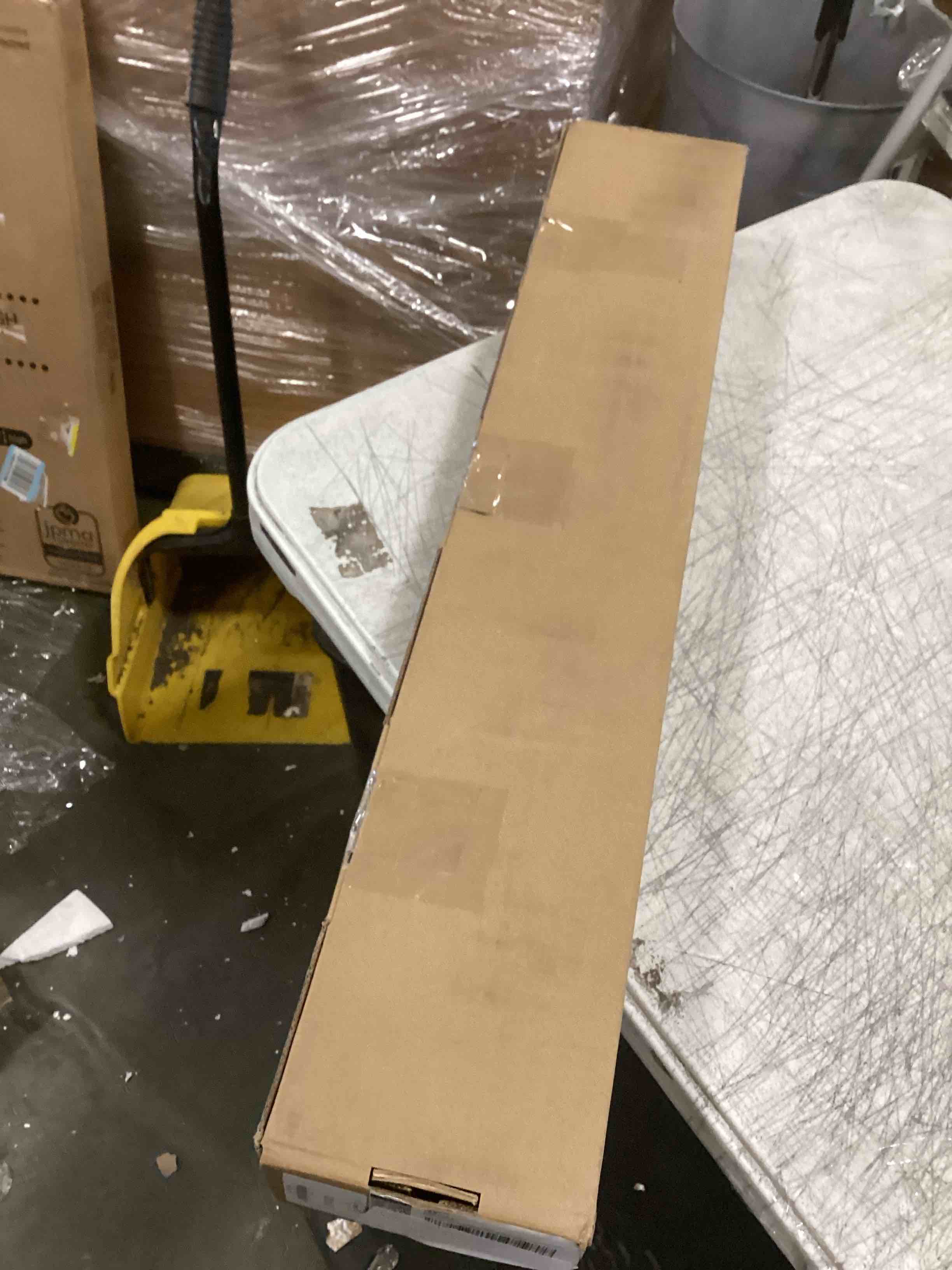 https://s3.amazonaws.com/lotting-images-prod/bidfta/TEA1732113_1732648475344.jpeg