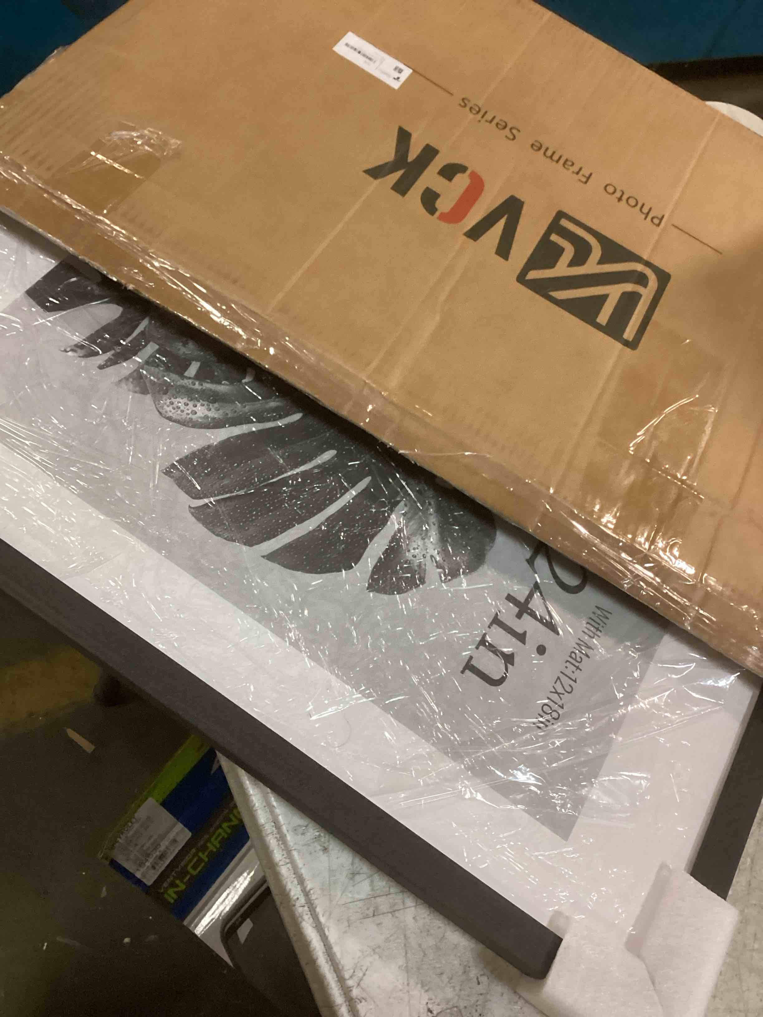 https://s3.amazonaws.com/lotting-images-prod/bidfta/TEA1732626_1732912379511.jpeg