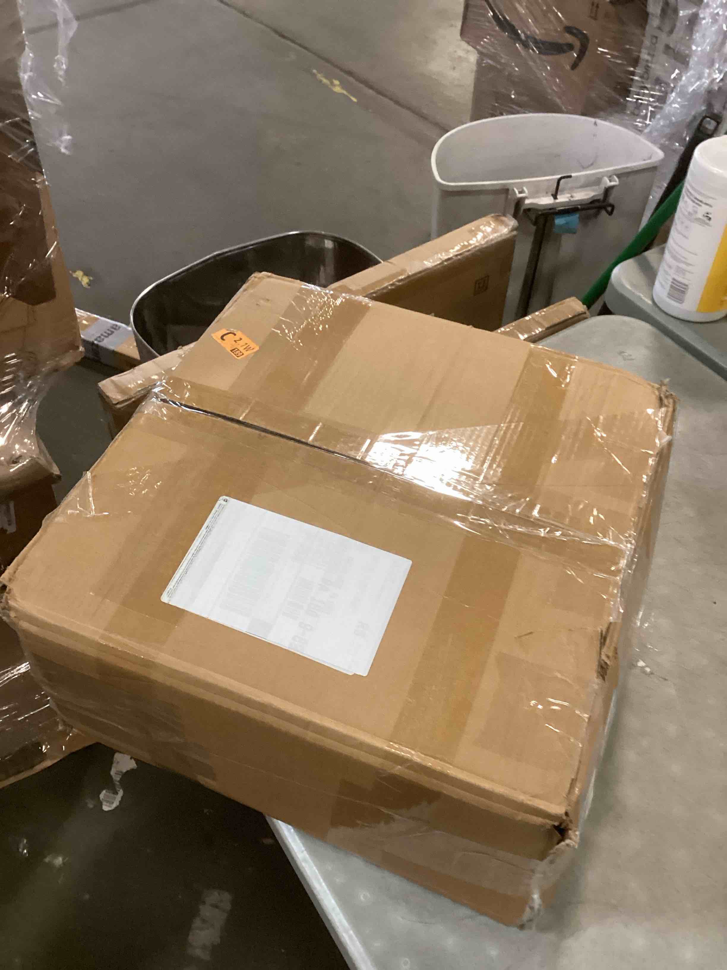 https://s3.amazonaws.com/lotting-images-prod/bidfta/TEA1732687_1733146577912.jpeg