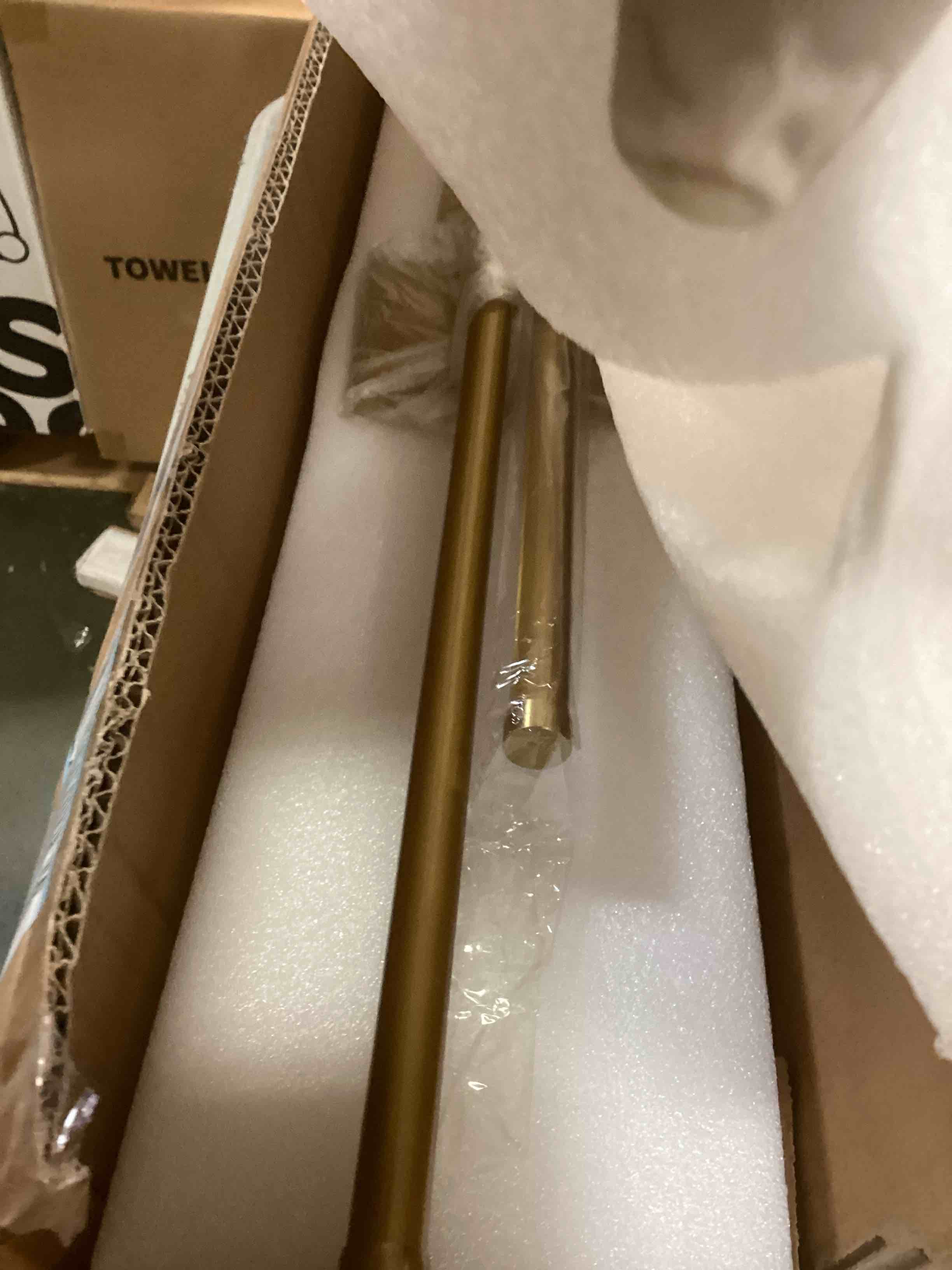 https://s3.amazonaws.com/lotting-images-prod/bidfta/TEA1732783_1733157346314.jpeg