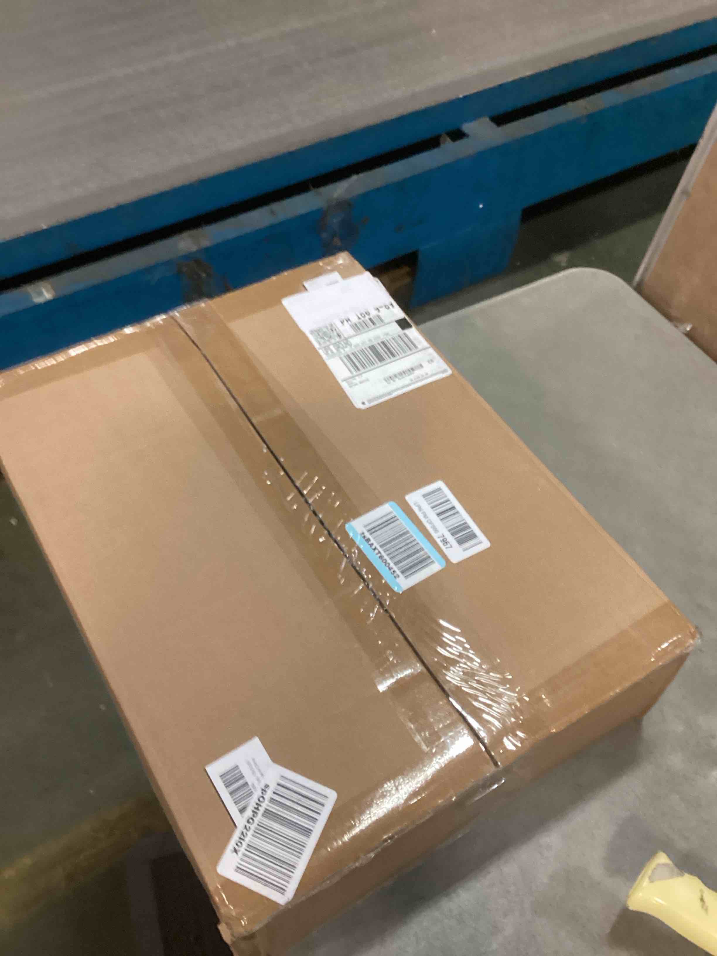 https://s3.amazonaws.com/lotting-images-prod/bidfta/TEA1733081_1733252742419.jpeg