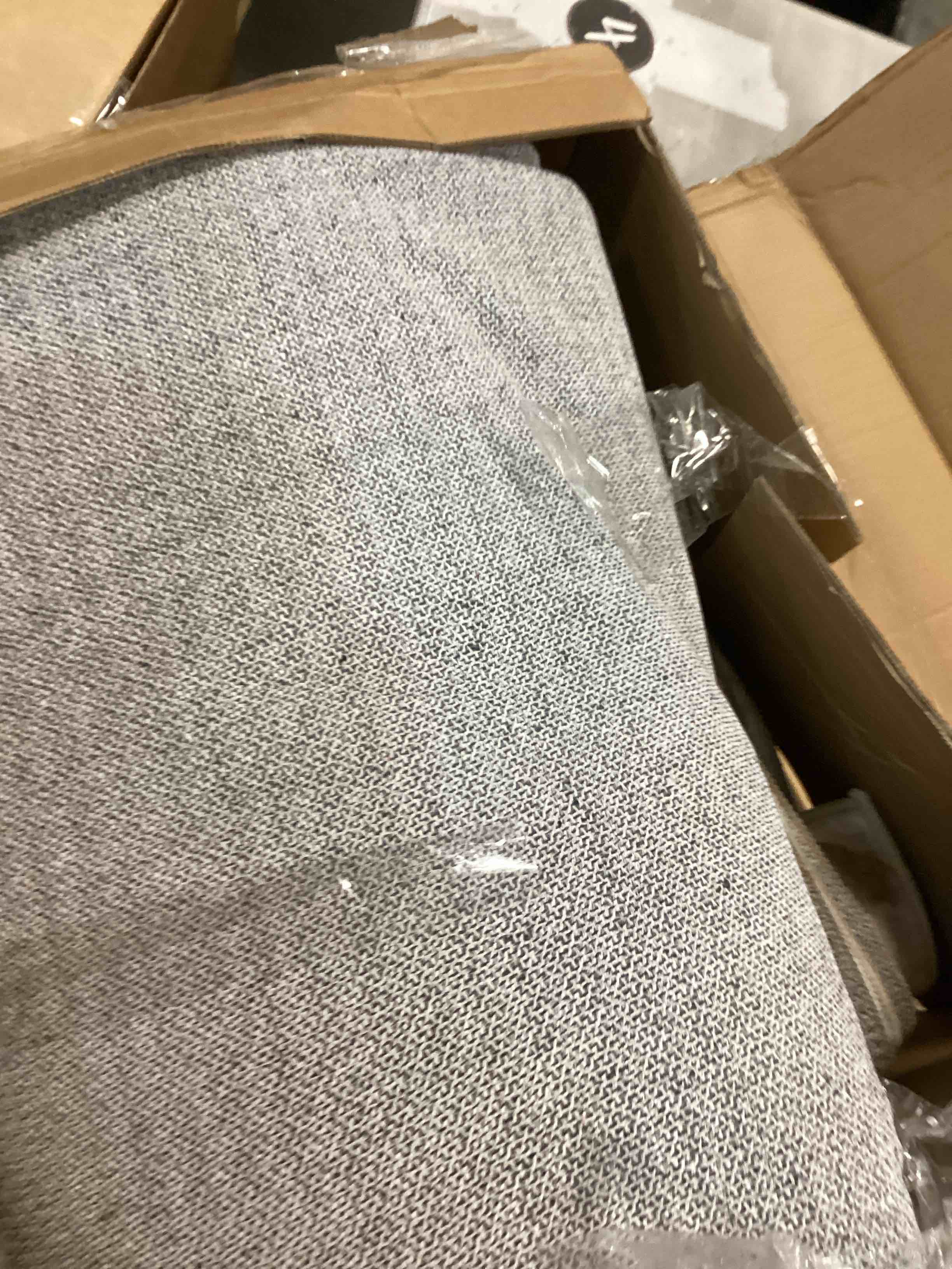 https://s3.amazonaws.com/lotting-images-prod/bidfta/TEA1733135_1733314481050.jpeg
