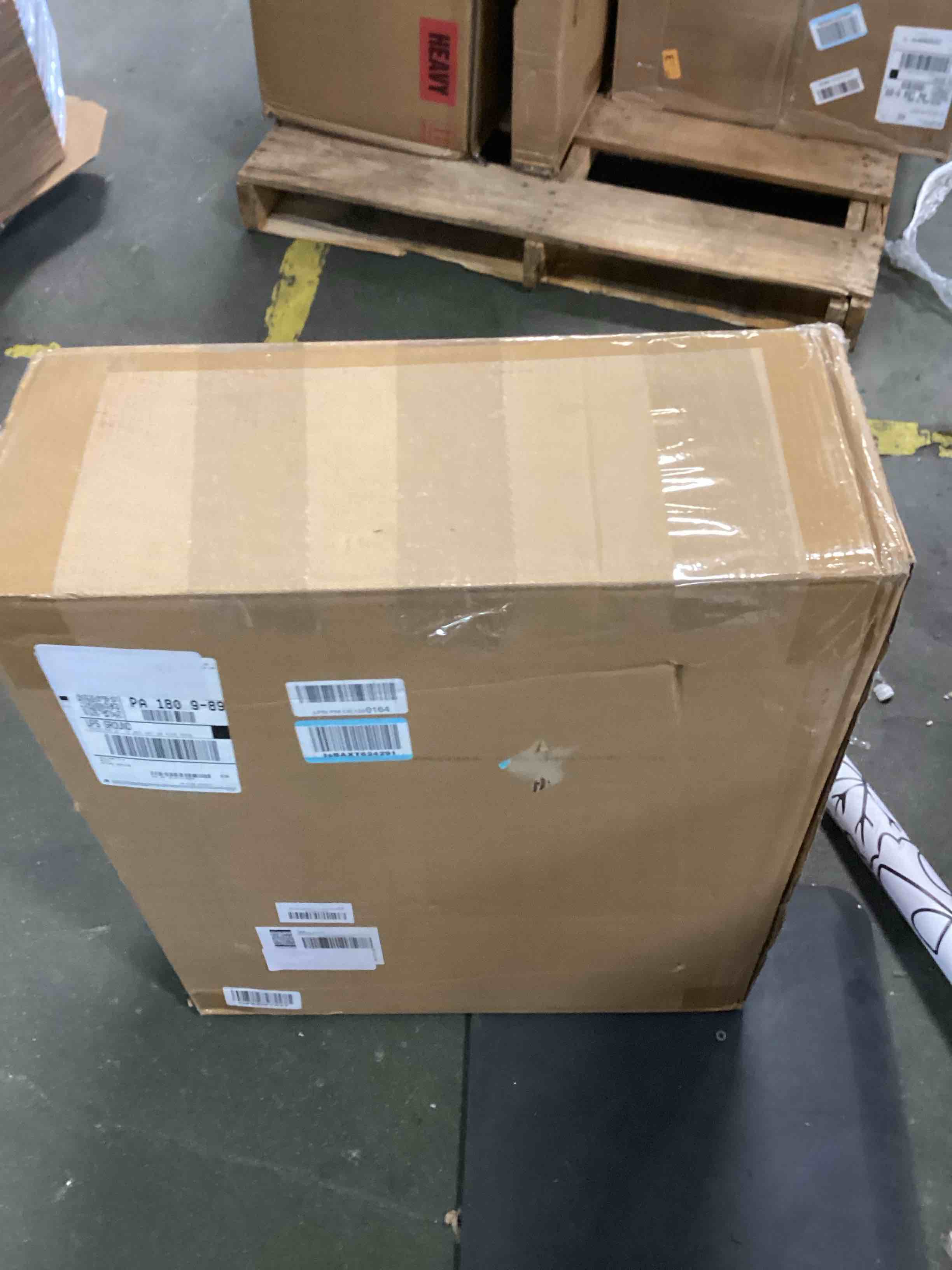 https://s3.amazonaws.com/lotting-images-prod/bidfta/TEA1733293_1733337713443.jpeg