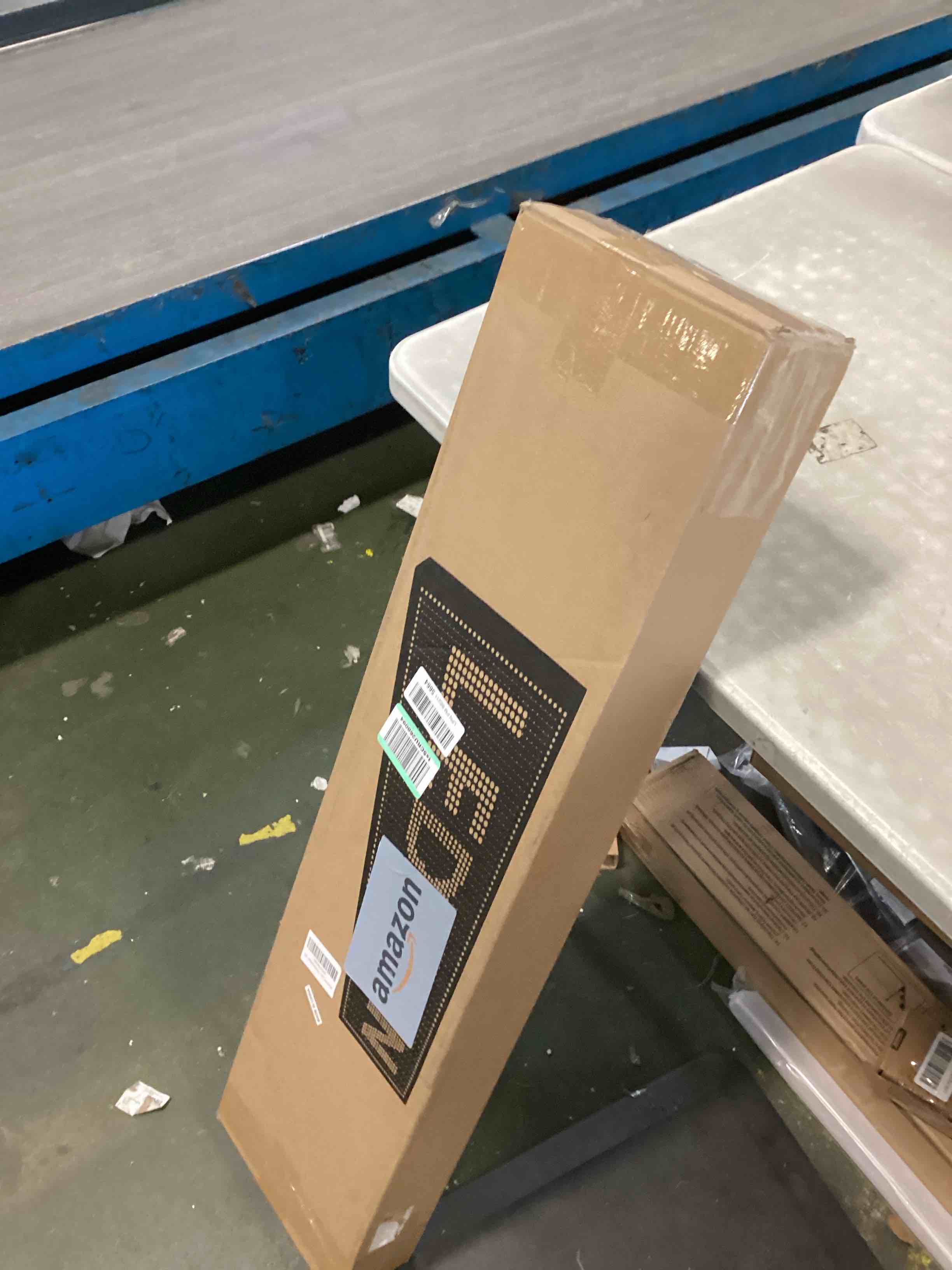 https://s3.amazonaws.com/lotting-images-prod/bidfta/TEA1733510_1733416909957.jpeg