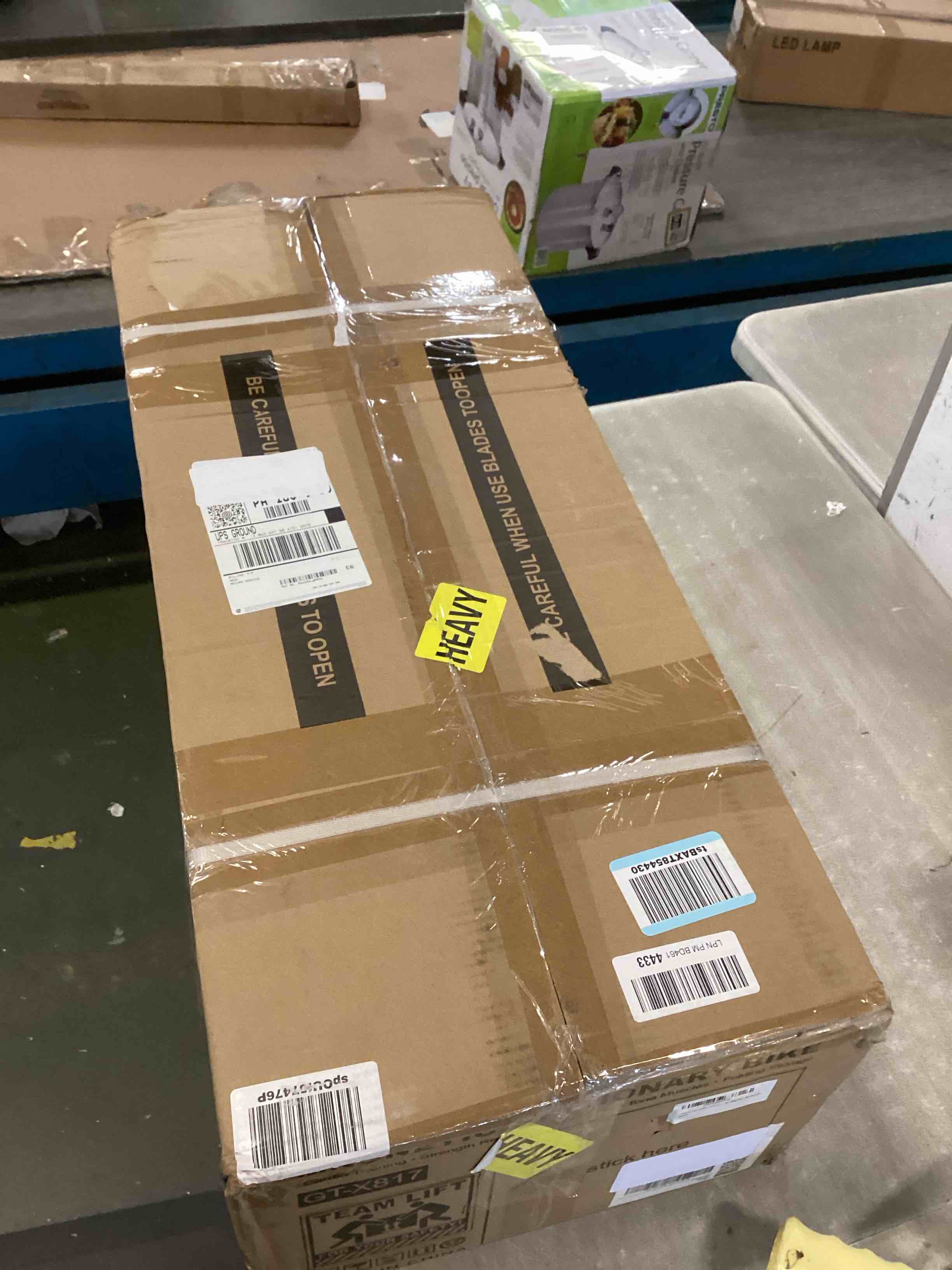 https://s3.amazonaws.com/lotting-images-prod/bidfta/TEA1733526_1733418278082.jpeg
