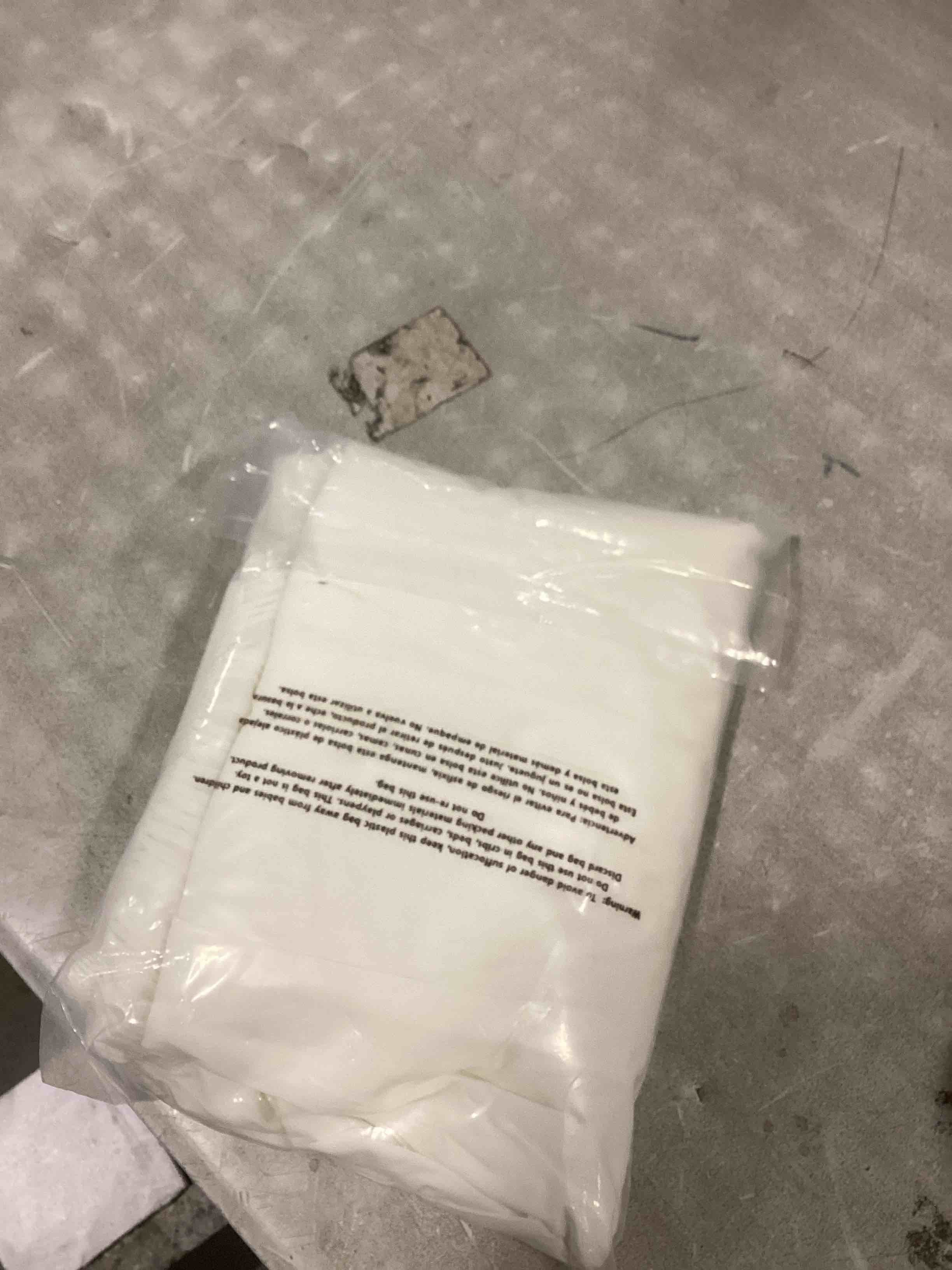 https://s3.amazonaws.com/lotting-images-prod/bidfta/TEA1733624_1733430223156.jpeg