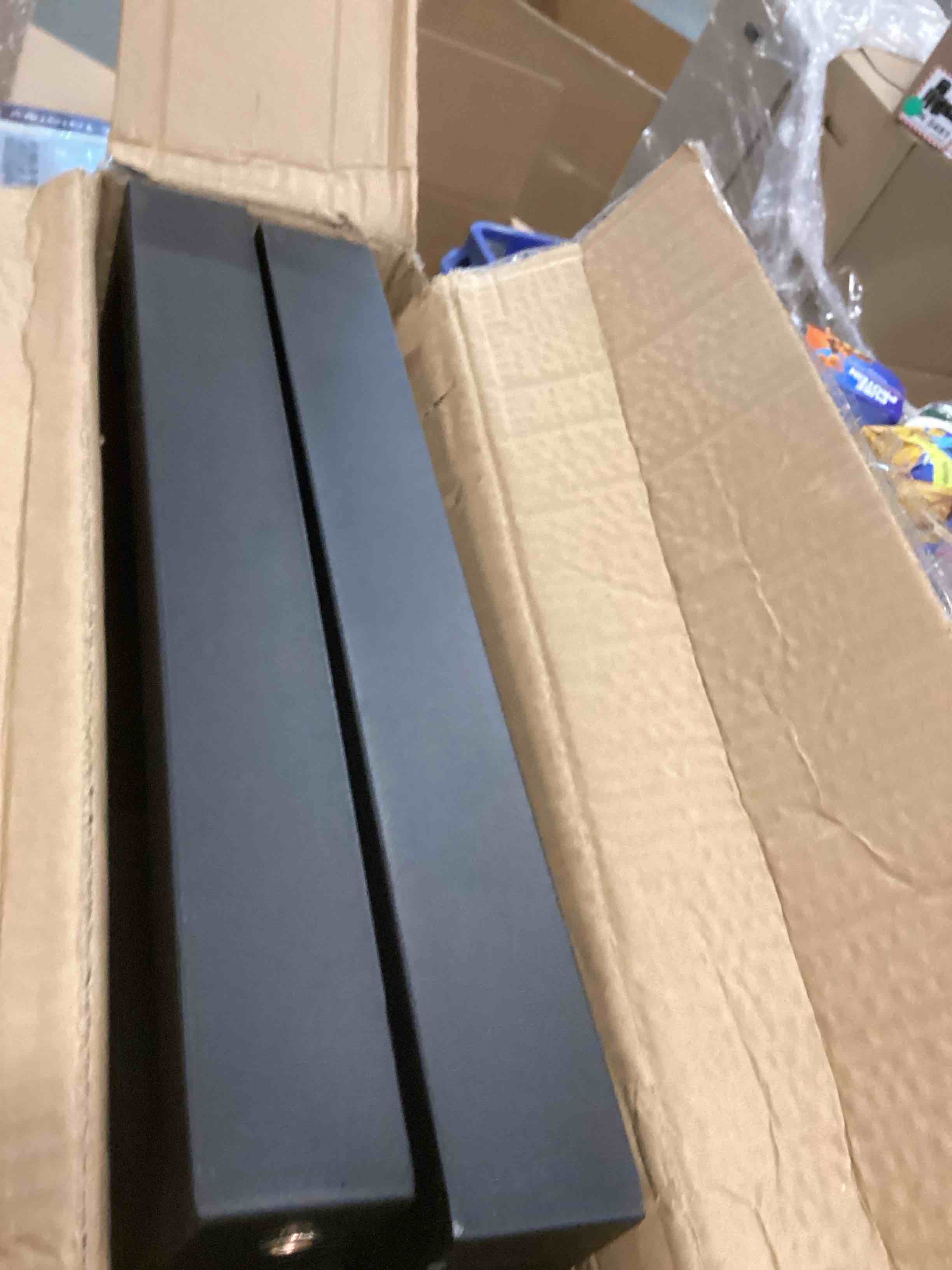 https://s3.amazonaws.com/lotting-images-prod/bidfta/TEA1733691_1733491784628.jpeg