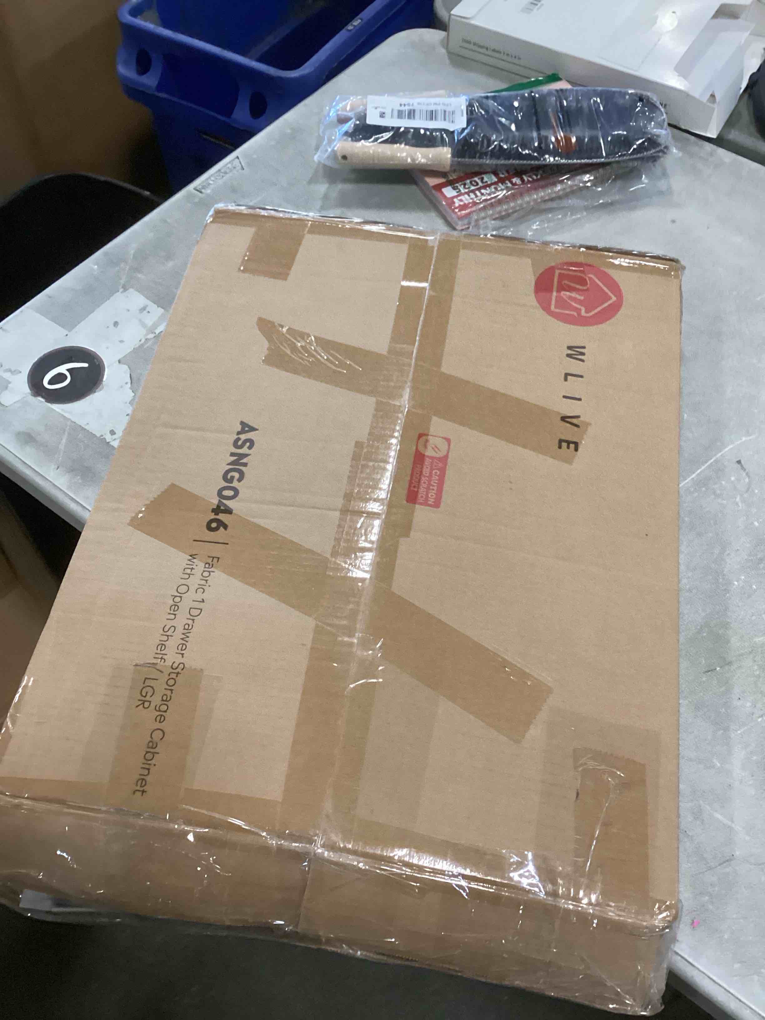 https://s3.amazonaws.com/lotting-images-prod/bidfta/TEA1733779_1733503938662.jpeg