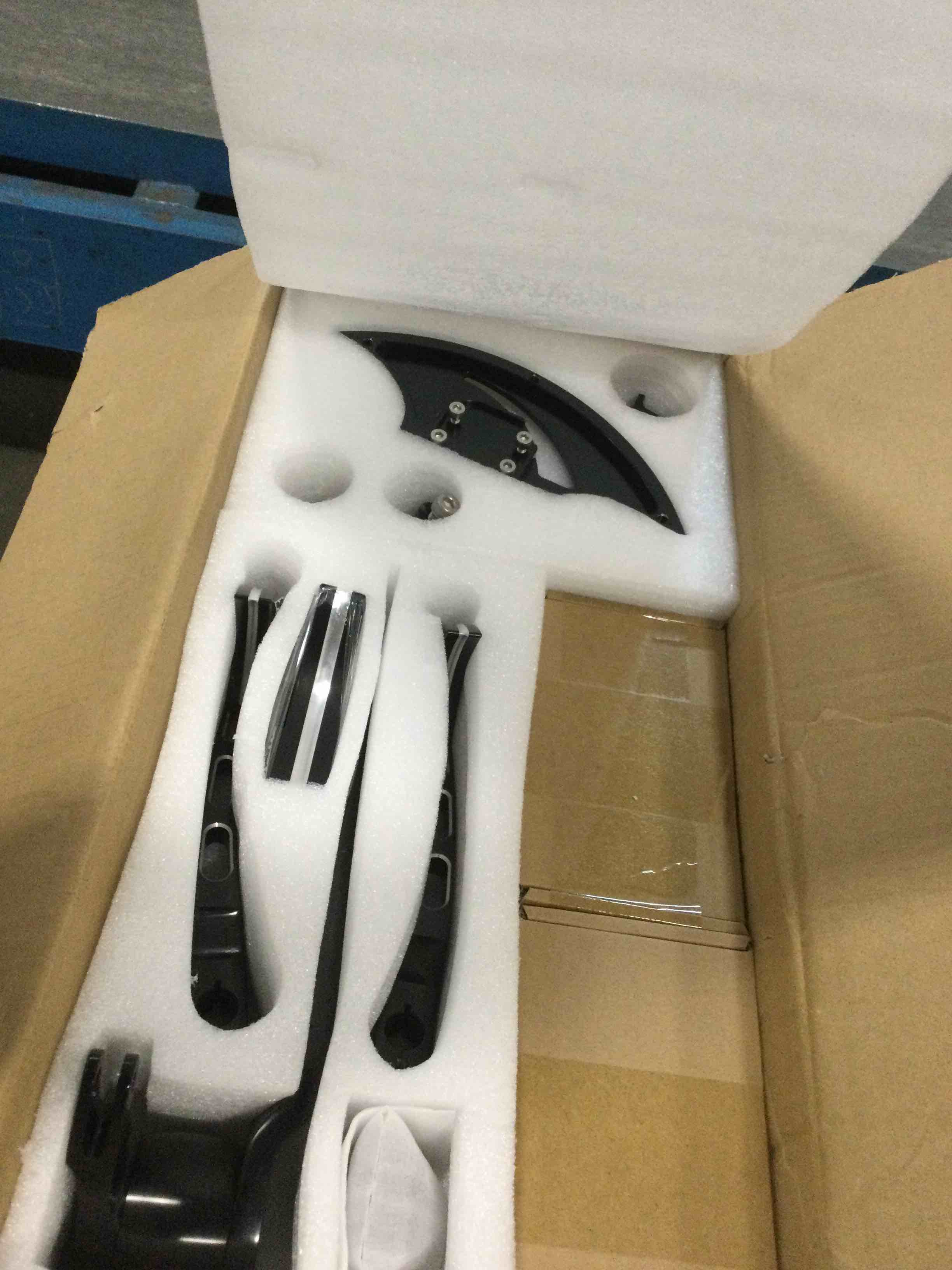 https://s3.amazonaws.com/lotting-images-prod/bidfta/TEA1734425_1733922723615.jpeg