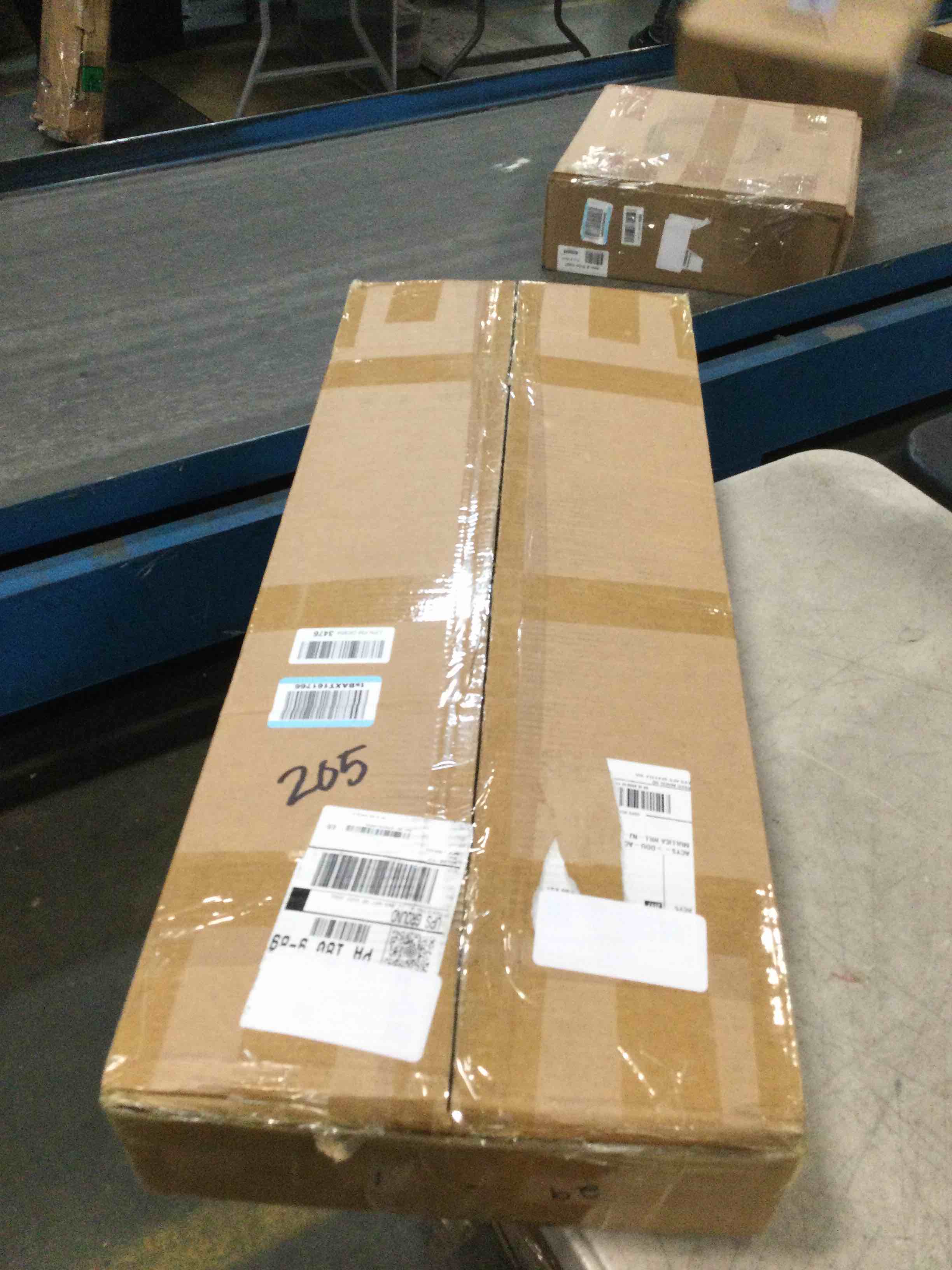https://s3.amazonaws.com/lotting-images-prod/bidfta/TEA1734435_1733923683252.jpeg