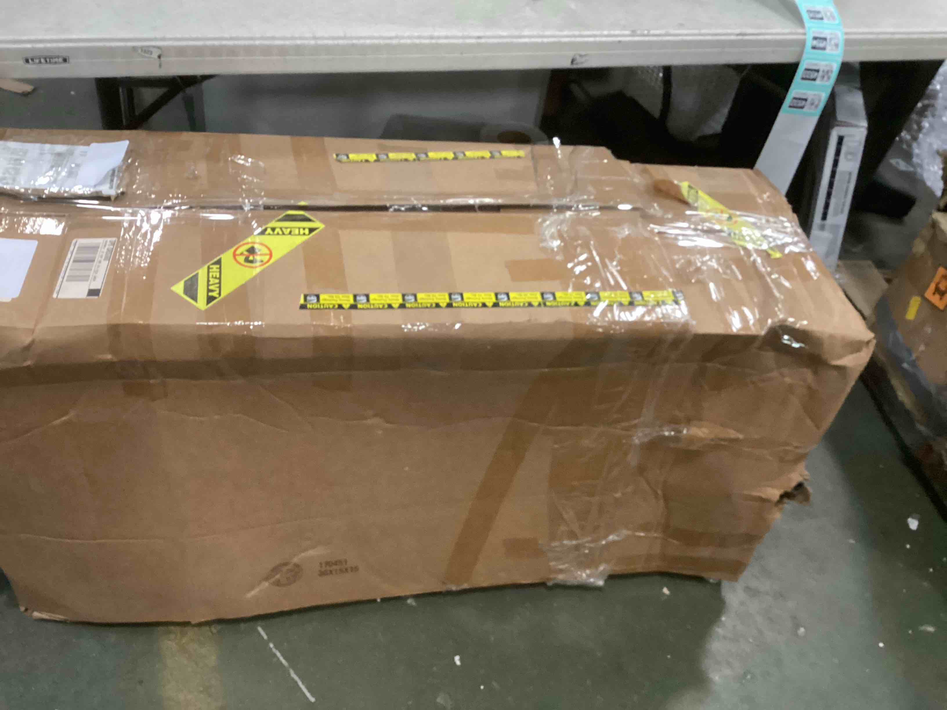 https://s3.amazonaws.com/lotting-images-prod/bidfta/TEA1734532_1733935448617.jpeg