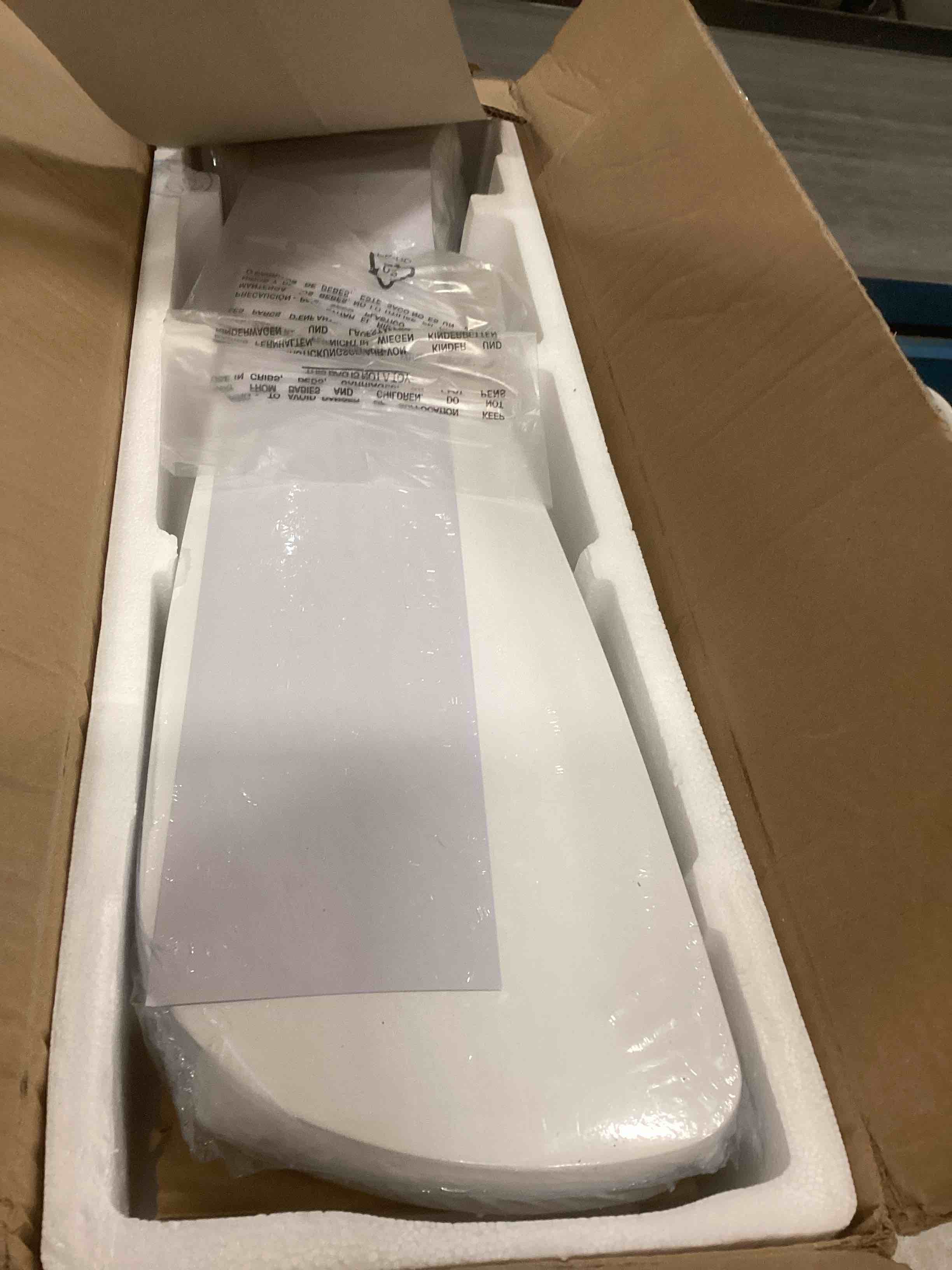 https://s3.amazonaws.com/lotting-images-prod/bidfta/TEA1734856_1734095249903.jpeg