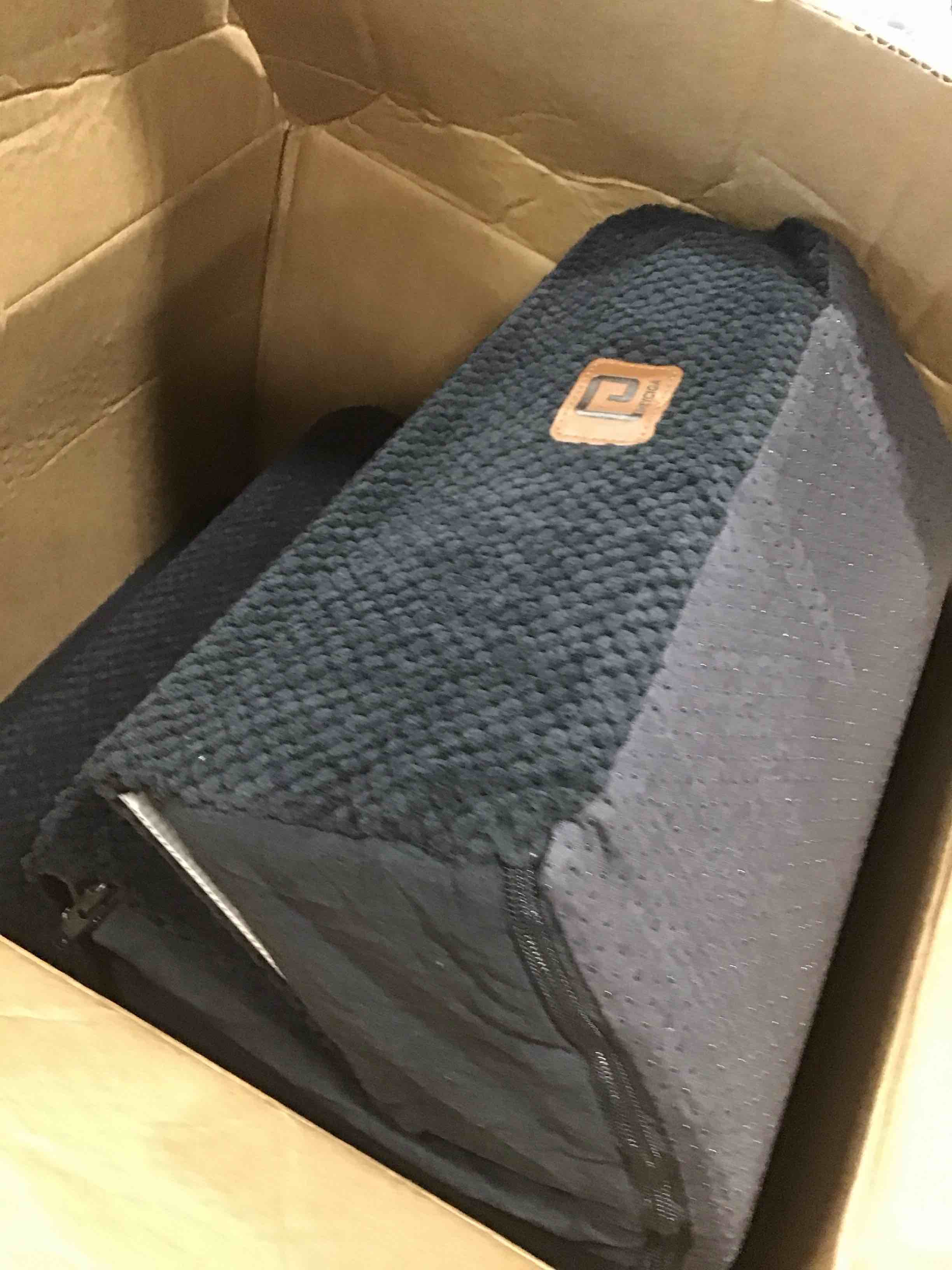 https://s3.amazonaws.com/lotting-images-prod/bidfta/TEA1736270_1733492707451.jpeg